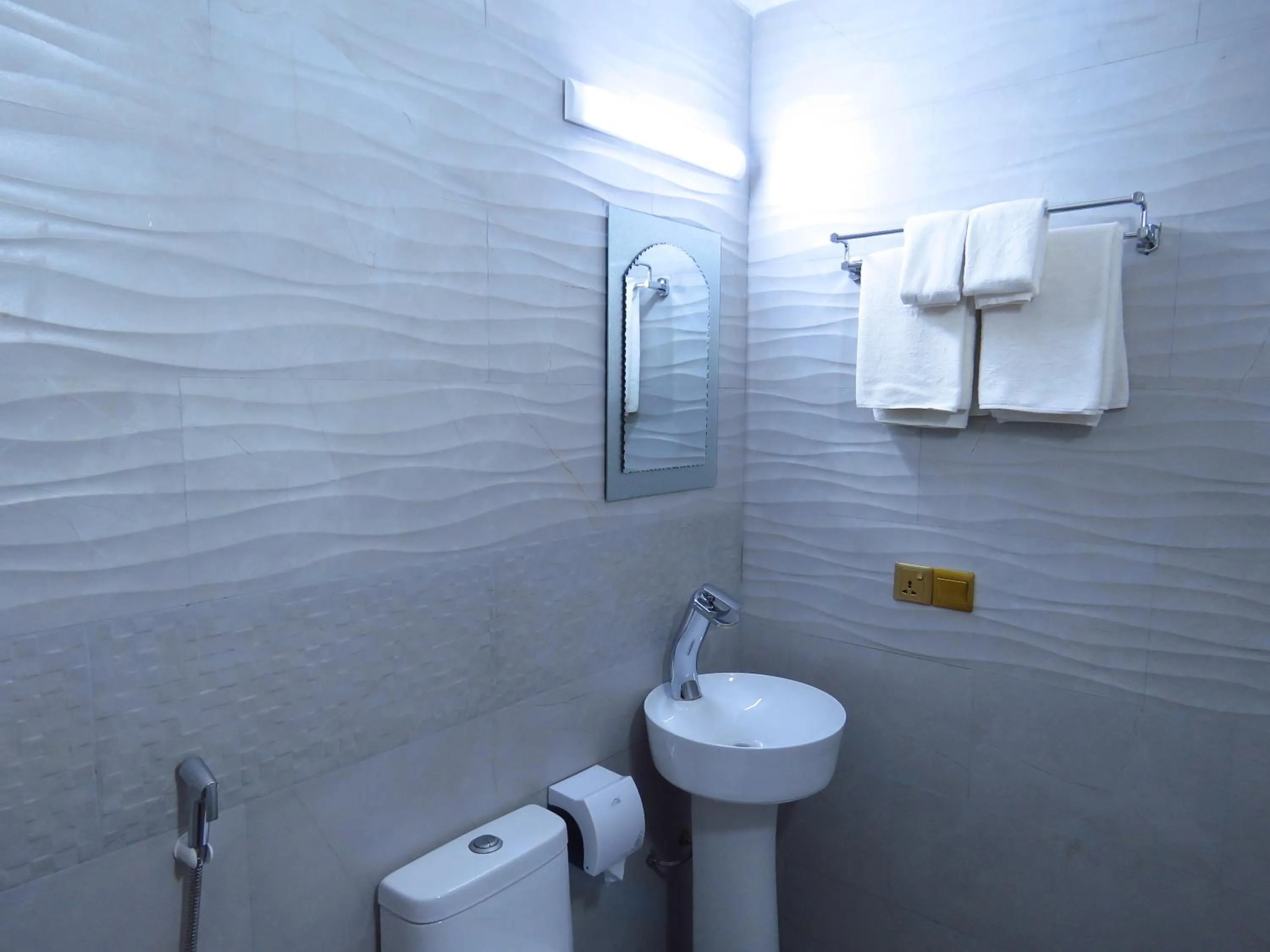 Bathroom in The Sunrise Huraa