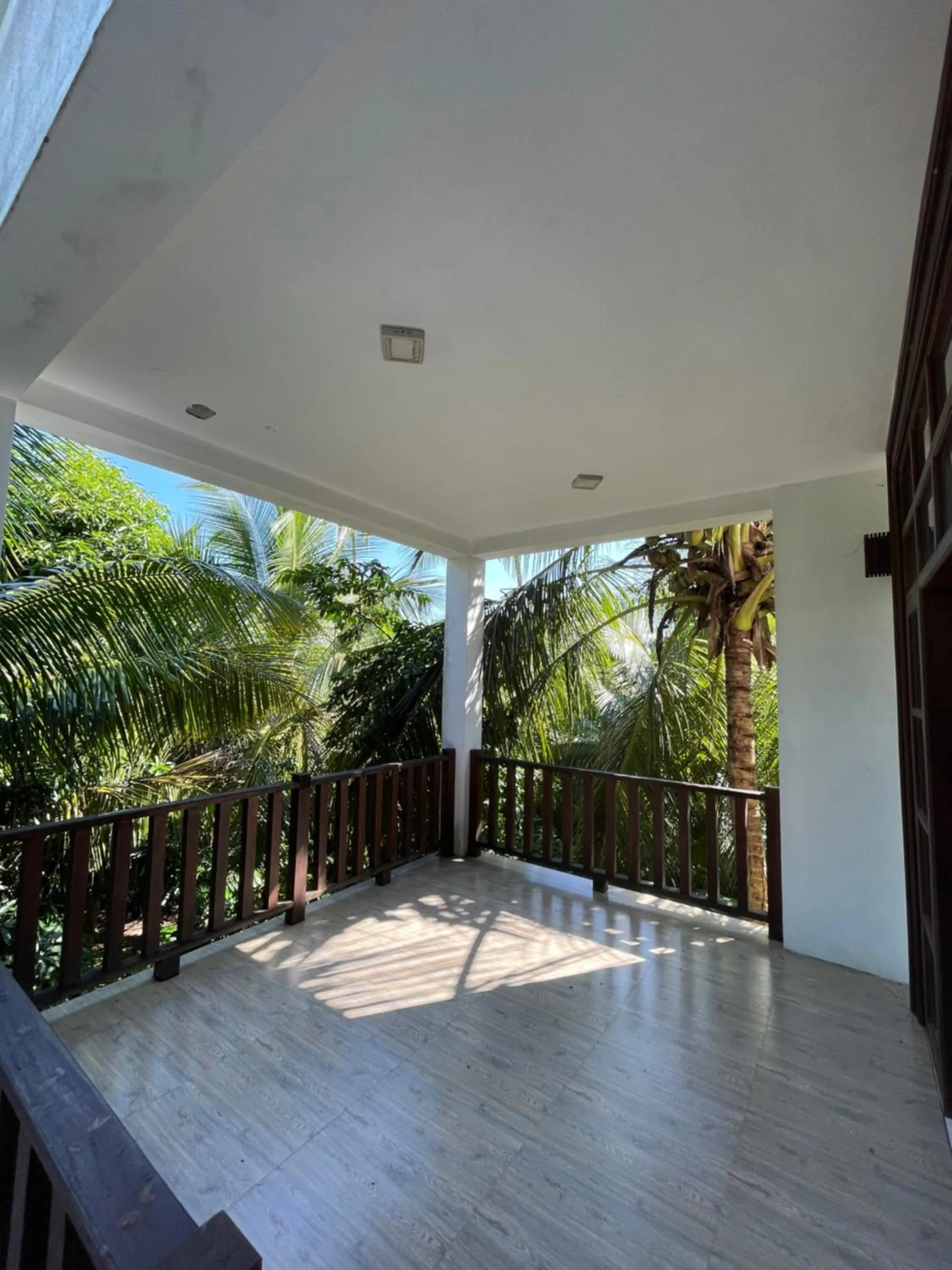 Balcony/Terrace in Dinuri villa