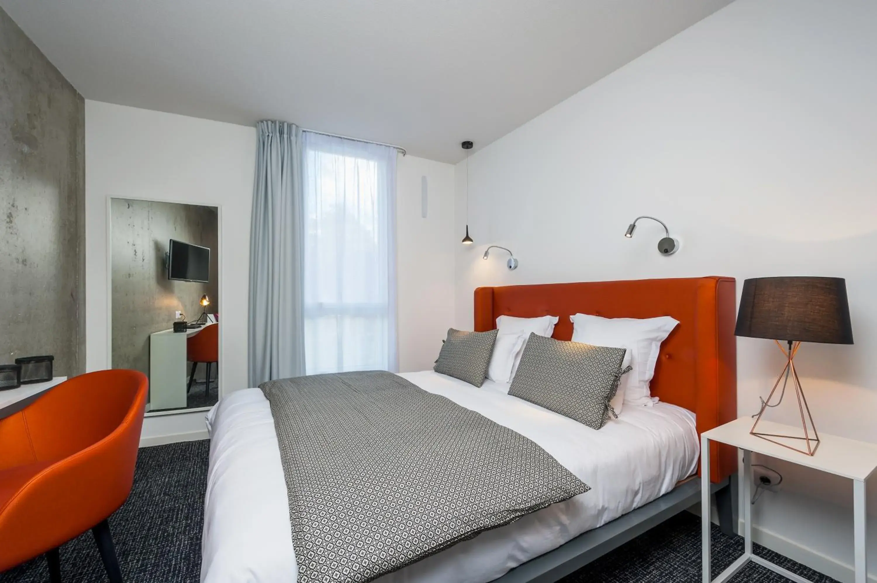 Bedroom, Bed in Ténéo Apparthotel Talence Espeleta - Bordeaux Sud Bedroom, Bed in Ténéo Apparthotel Talence Espeleta - Bordeaux Sud