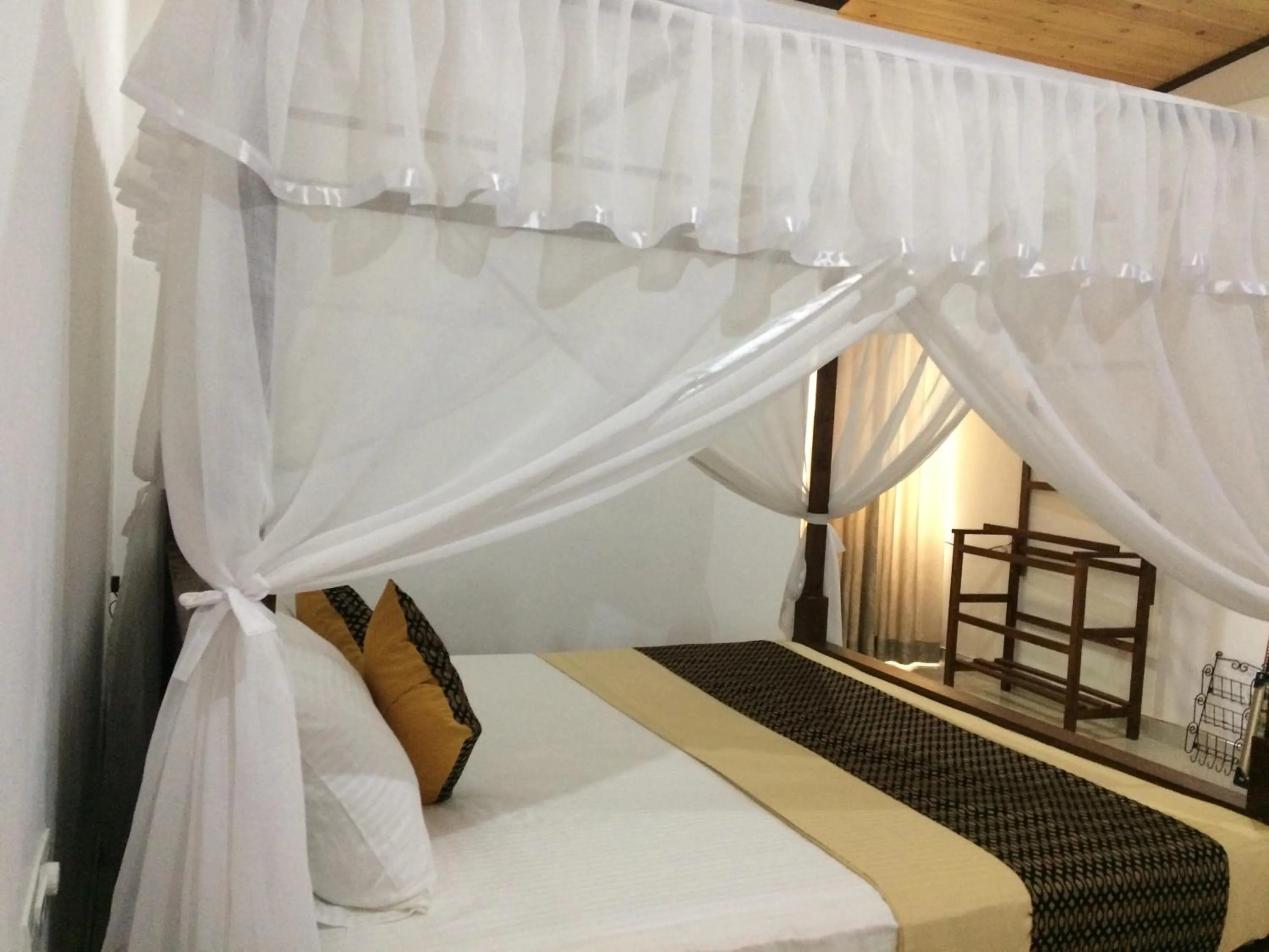 Bedroom, Bed in GG Lodge Mirissa