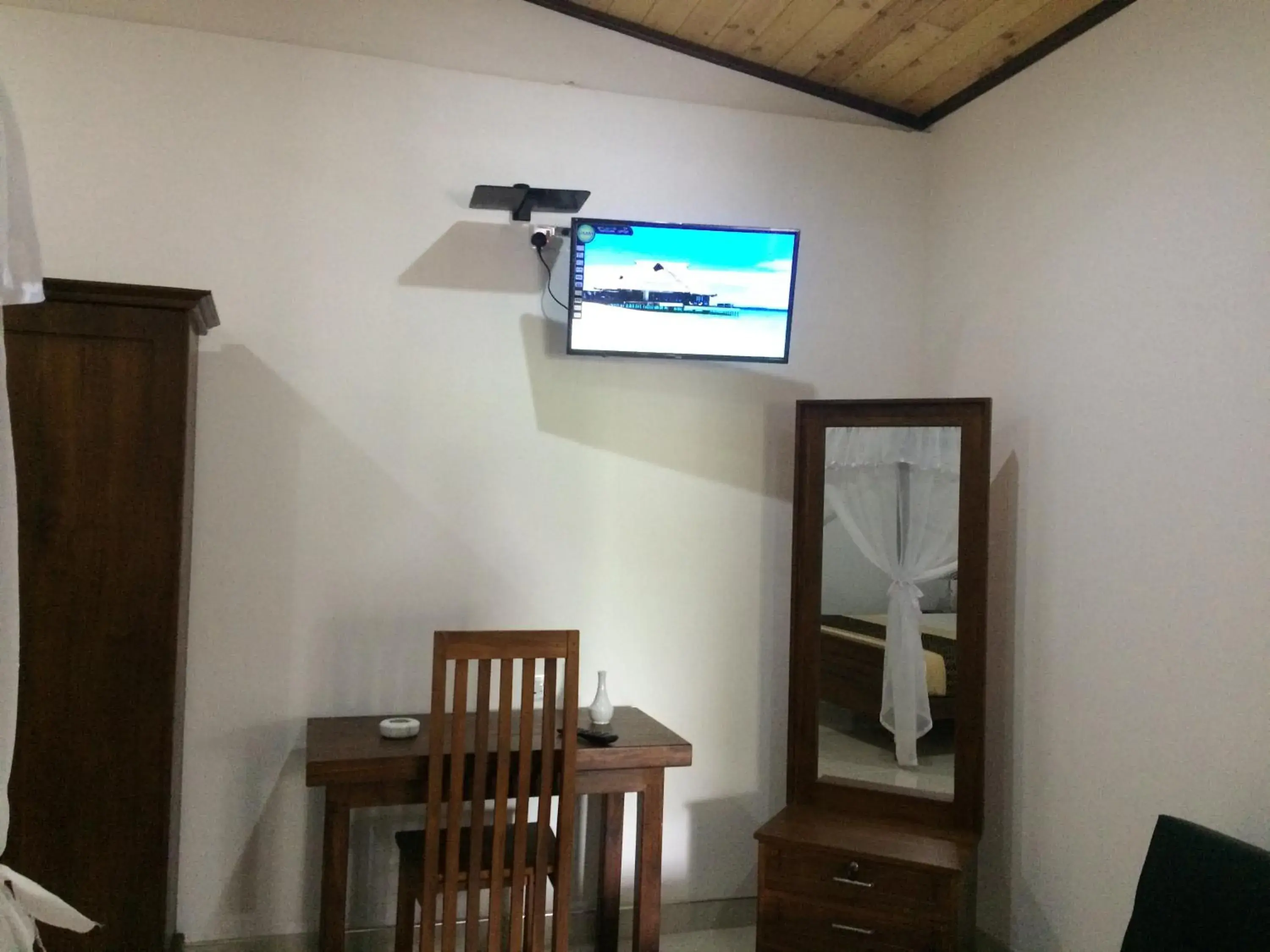 Deluxe Family Room in GG Lodge Mirissa Deluxe Family Room in GG Lodge Mirissa