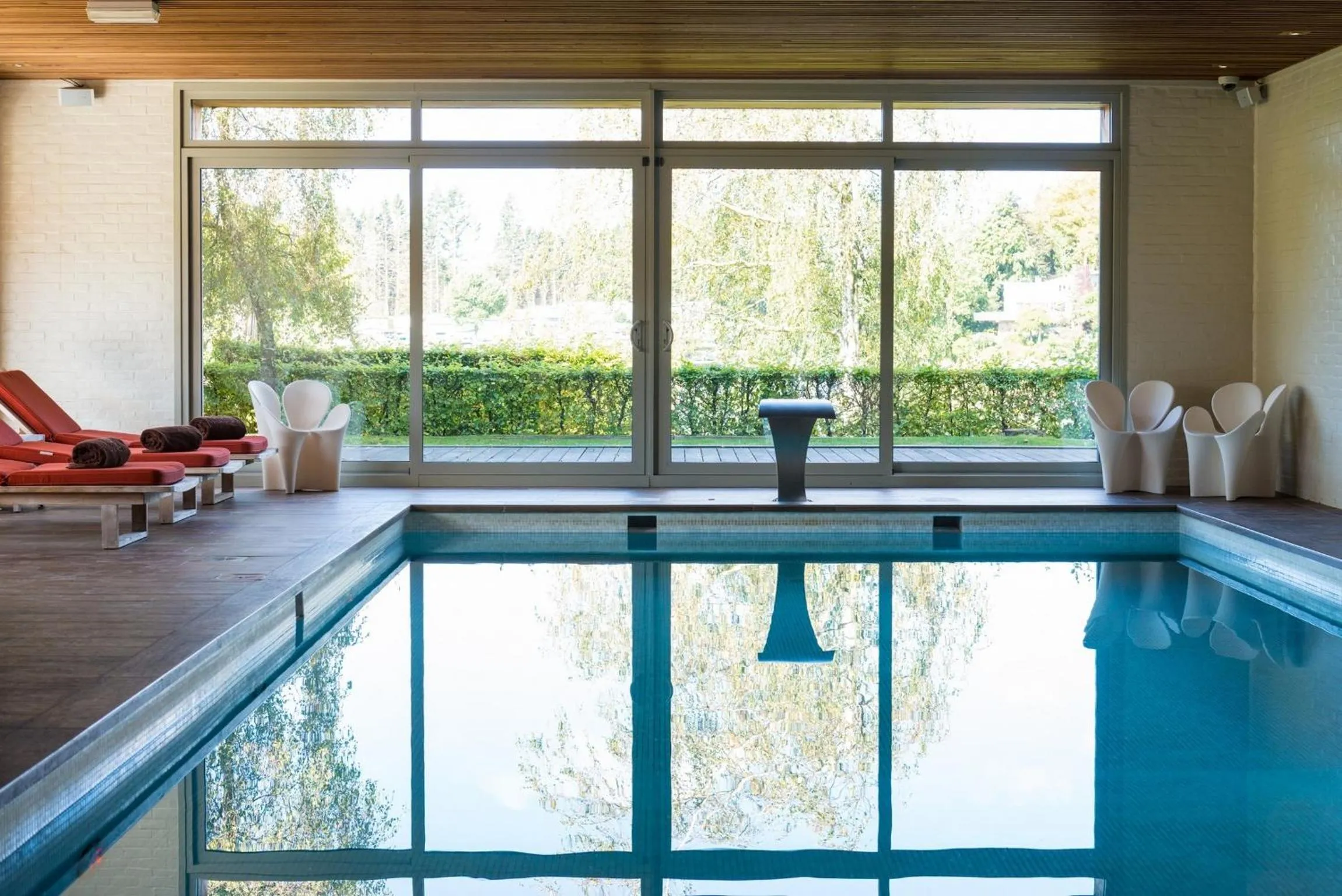 Swimming pool in Hotel des Bains & Wellness