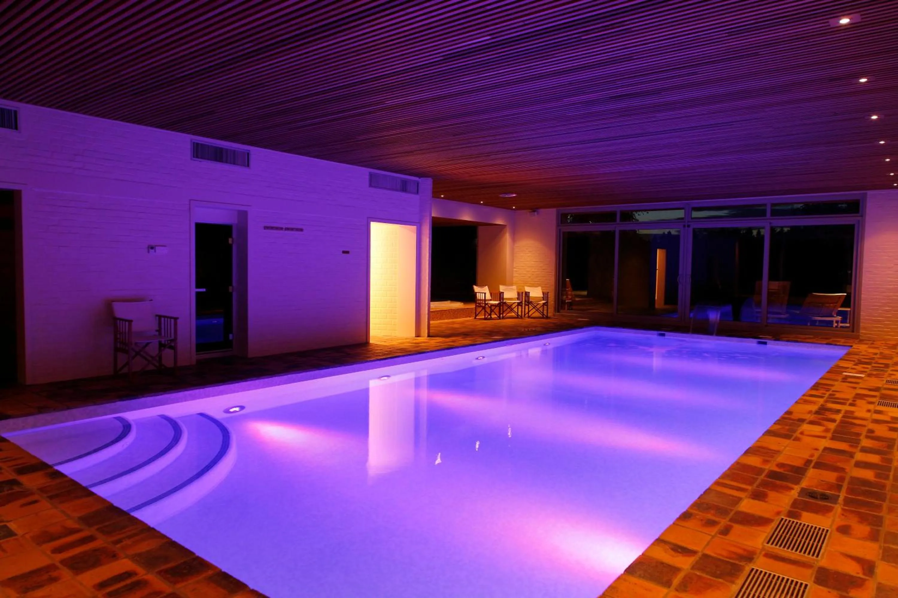 Swimming pool in Hotel des Bains & Wellness