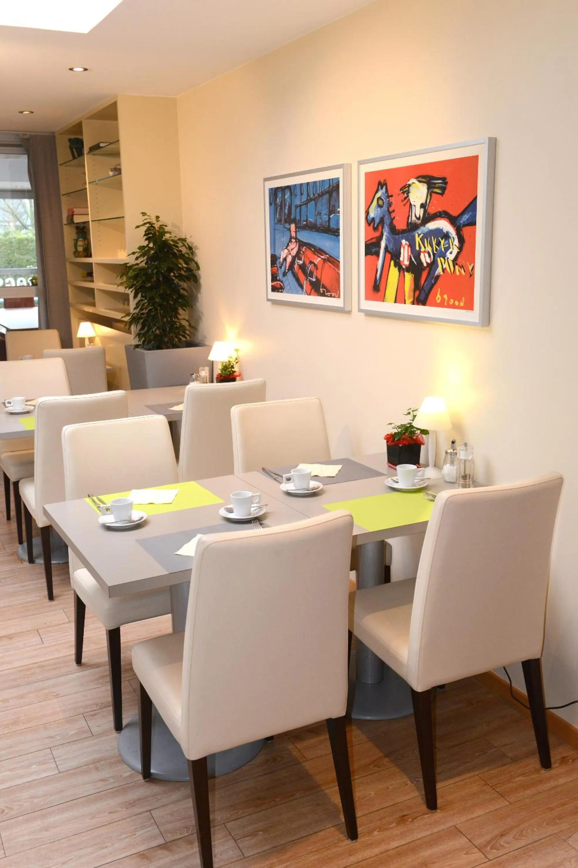 Buffet breakfast in Hotel Vijfwegen