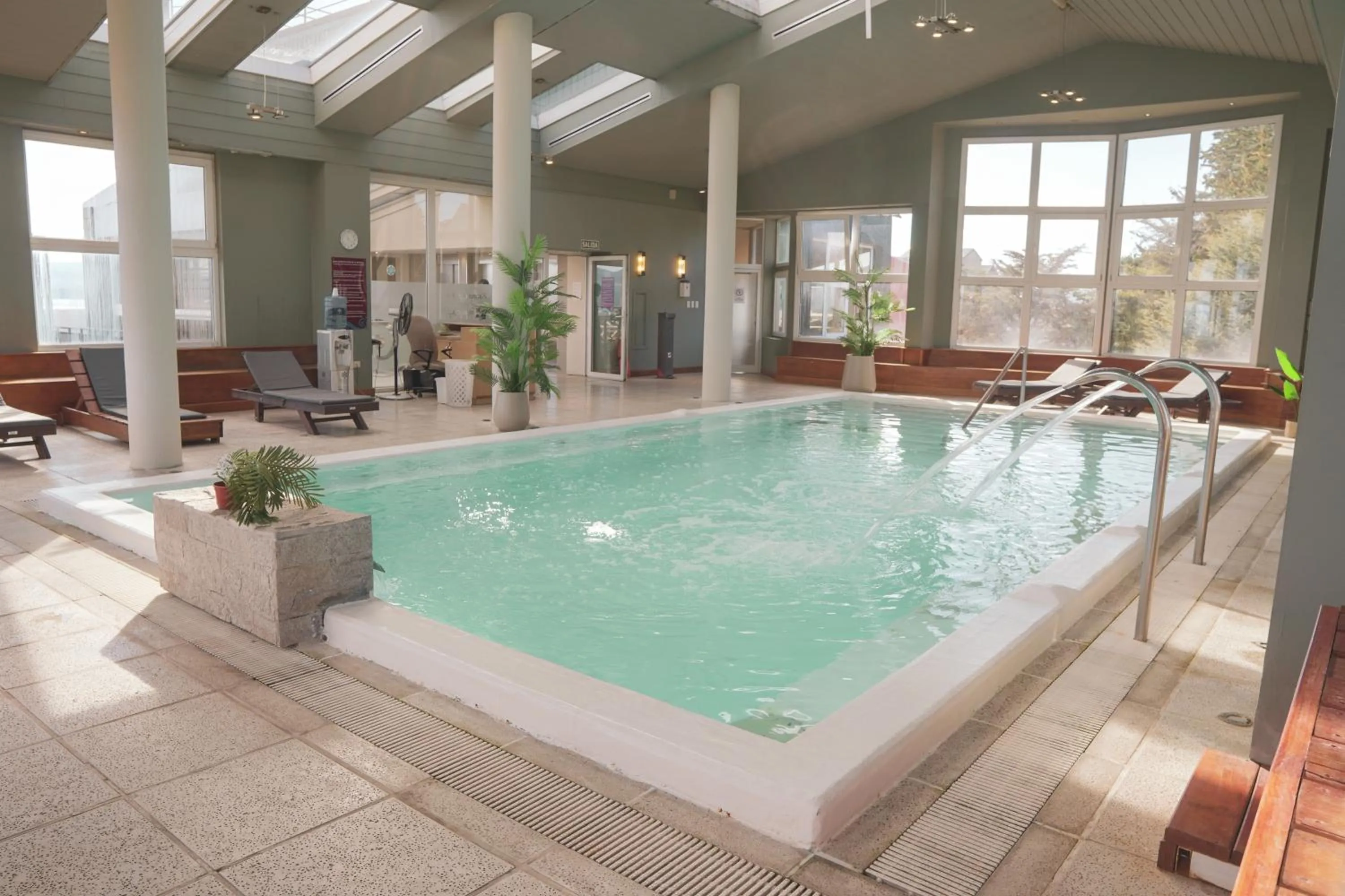 Swimming pool in Monte Claro