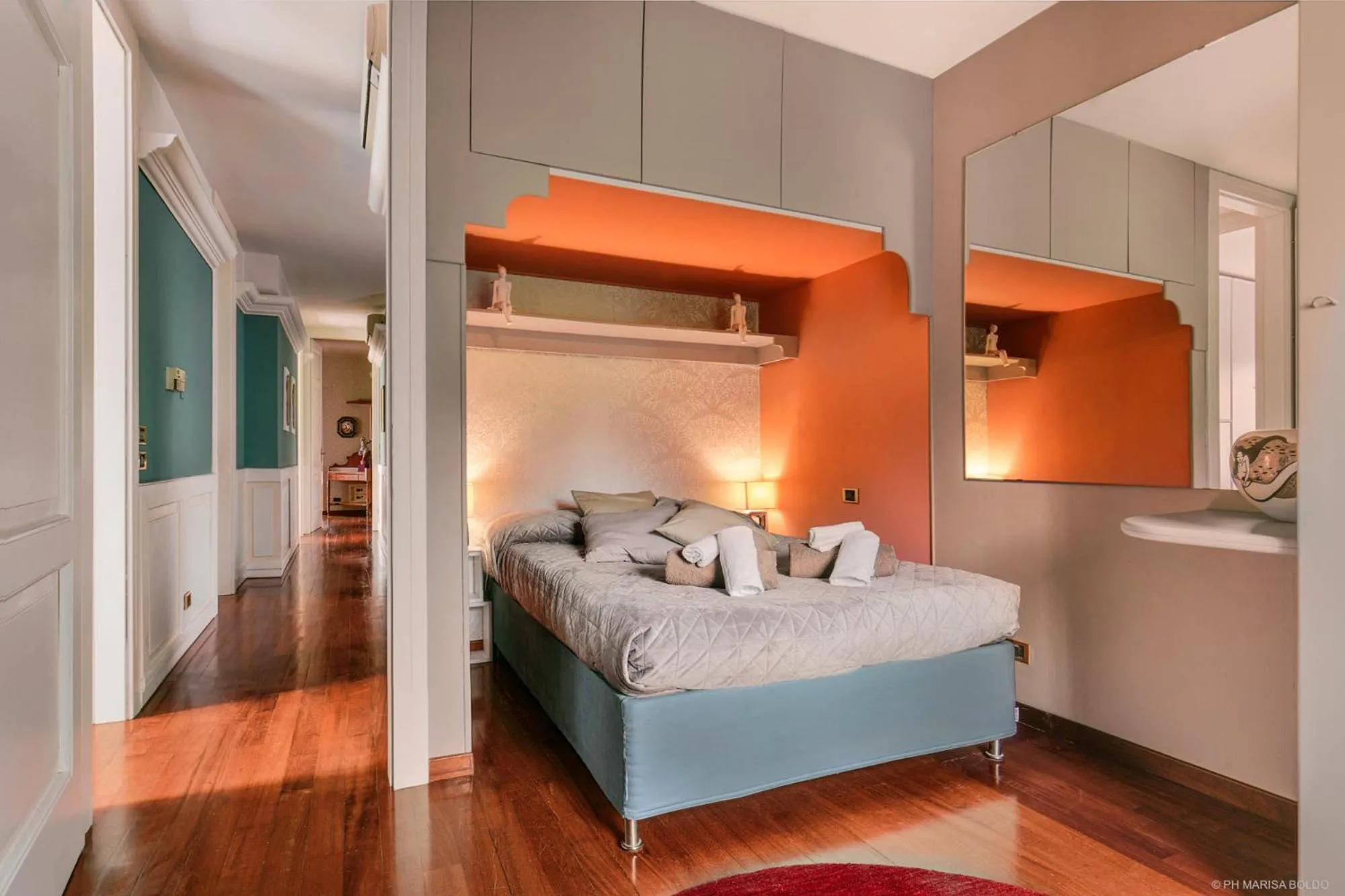 Bedroom, Bed in Villa Isidoro ampio parco ,piscina privata, arte e giochi , fitness