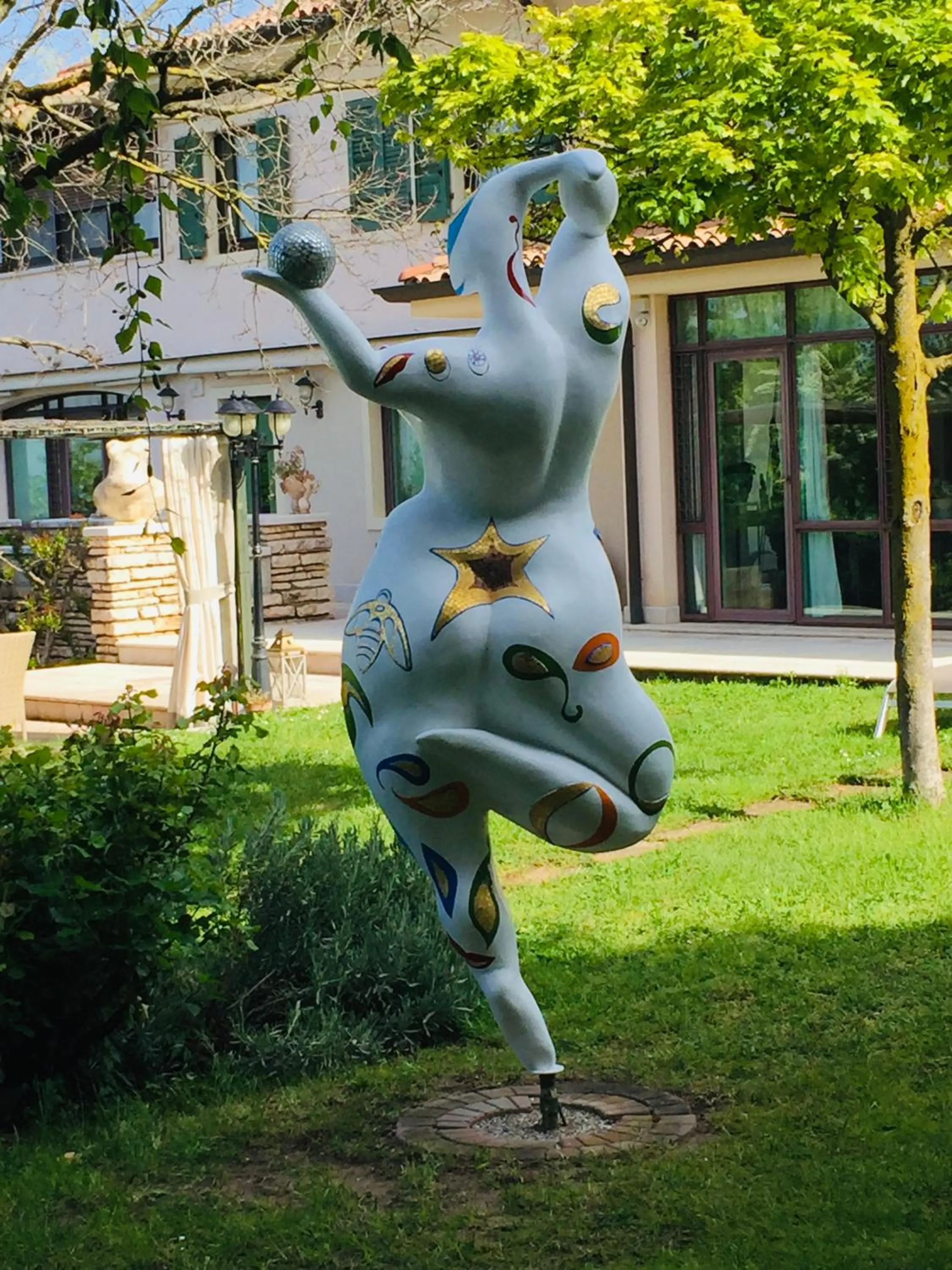 Spring in Villa Isidoro ampio parco ,piscina privata, arte e giochi , fitness