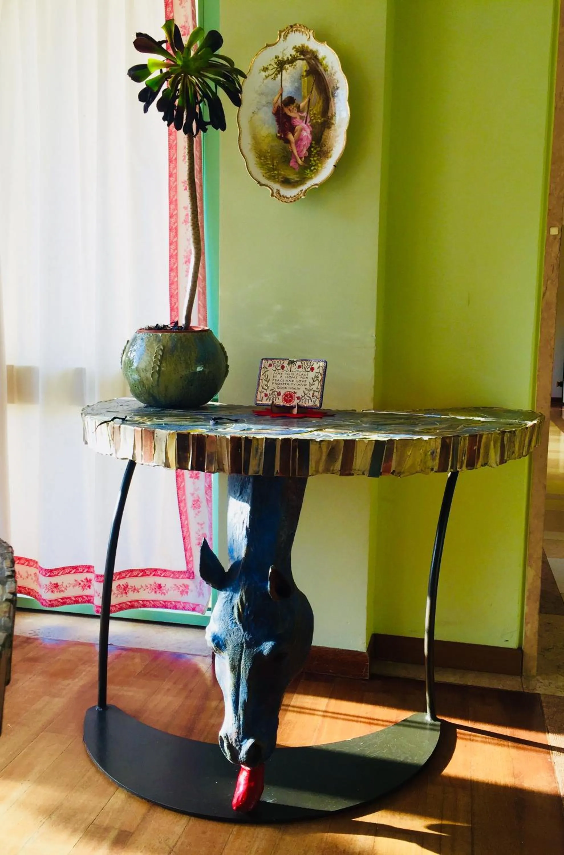Dining area in Villa Isidoro ampio parco ,piscina privata, arte e giochi , fitness