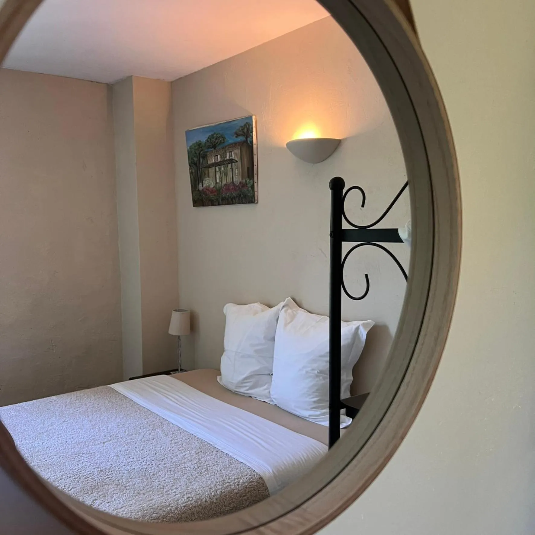 Bed in Le Moulin de Montségur