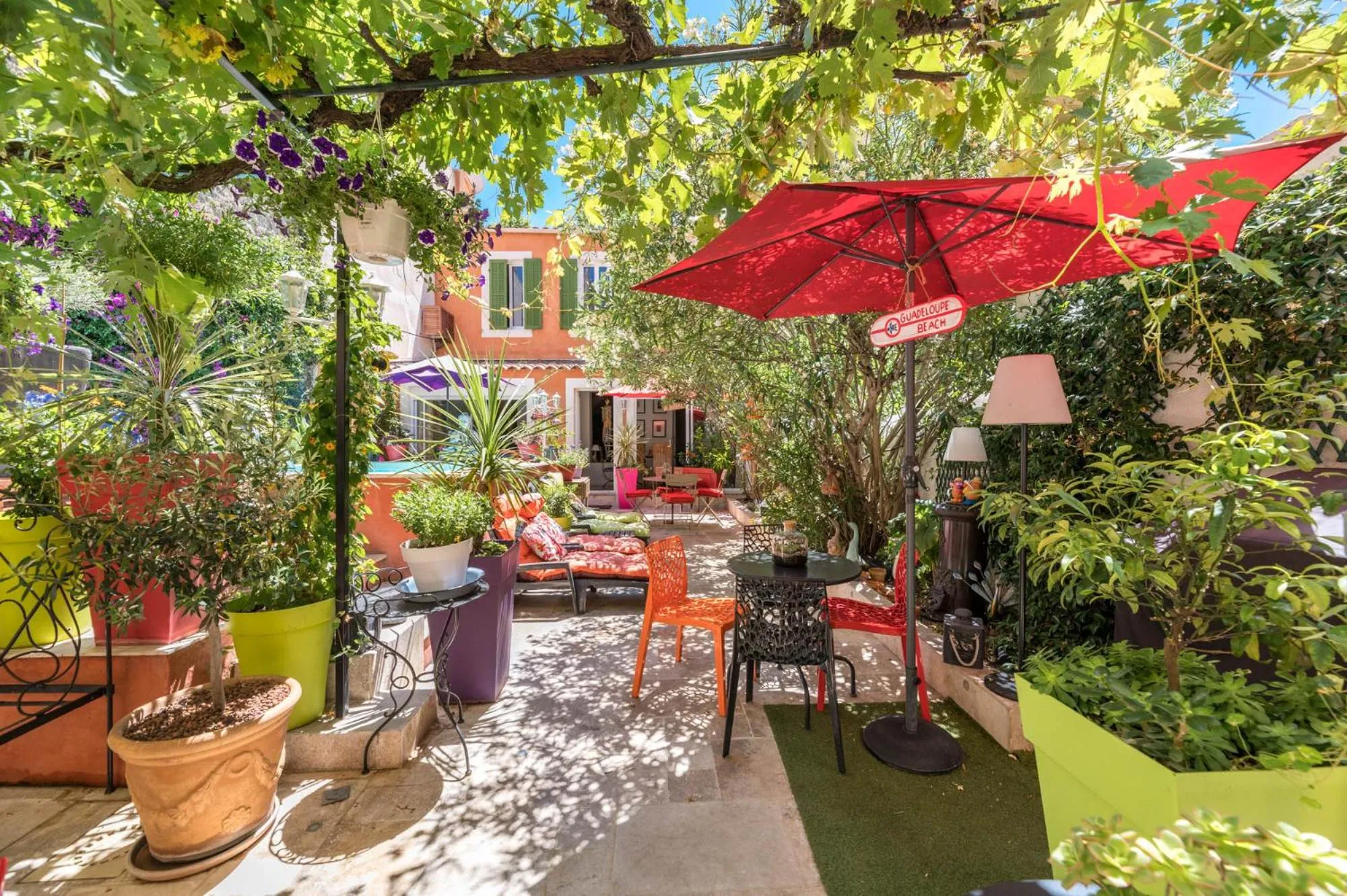 Patio in Casa Ammirati Marseille