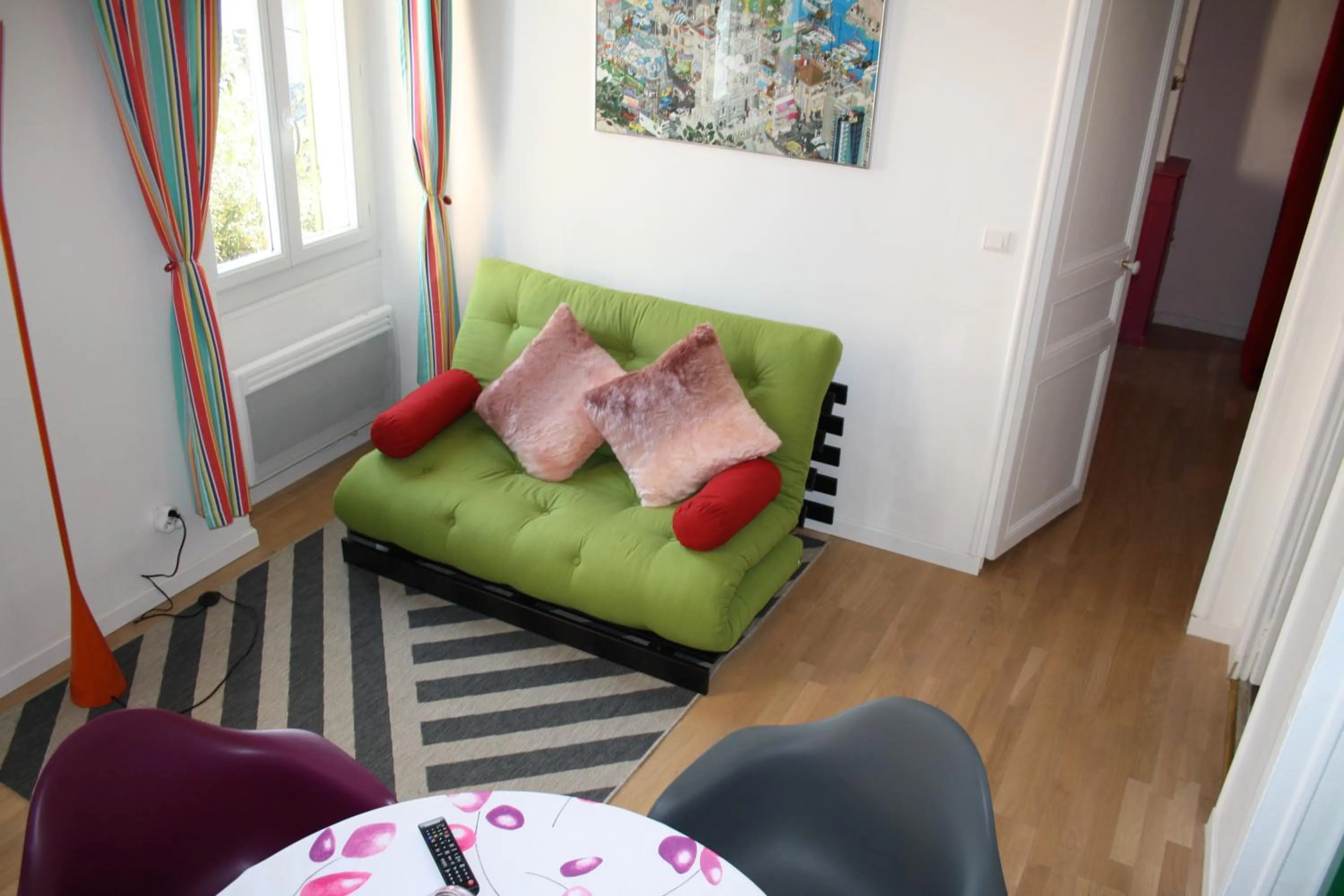 Decorative detail in Casa Ammirati Marseille