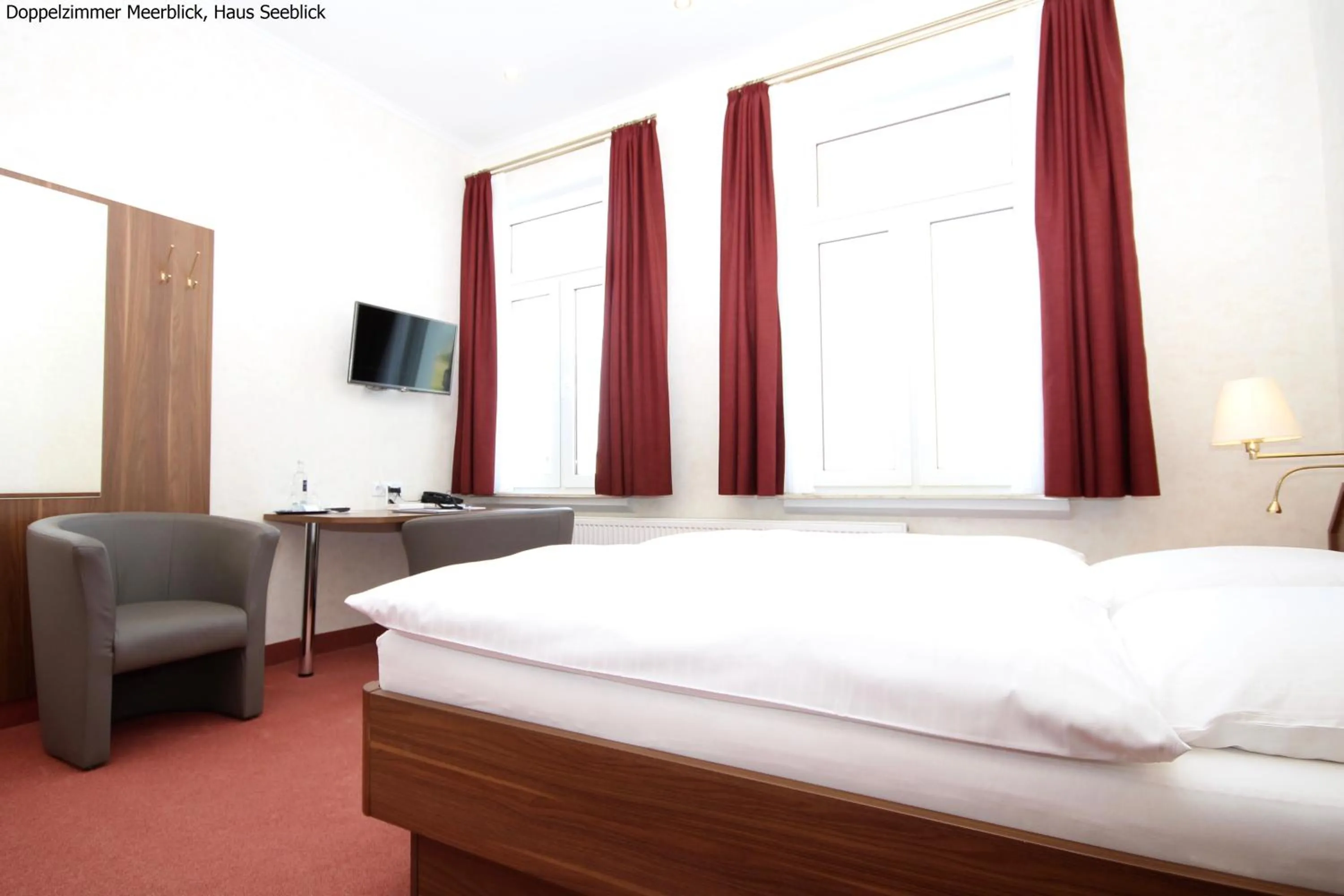 Photo of the whole room, Bed in Haus Seeblick