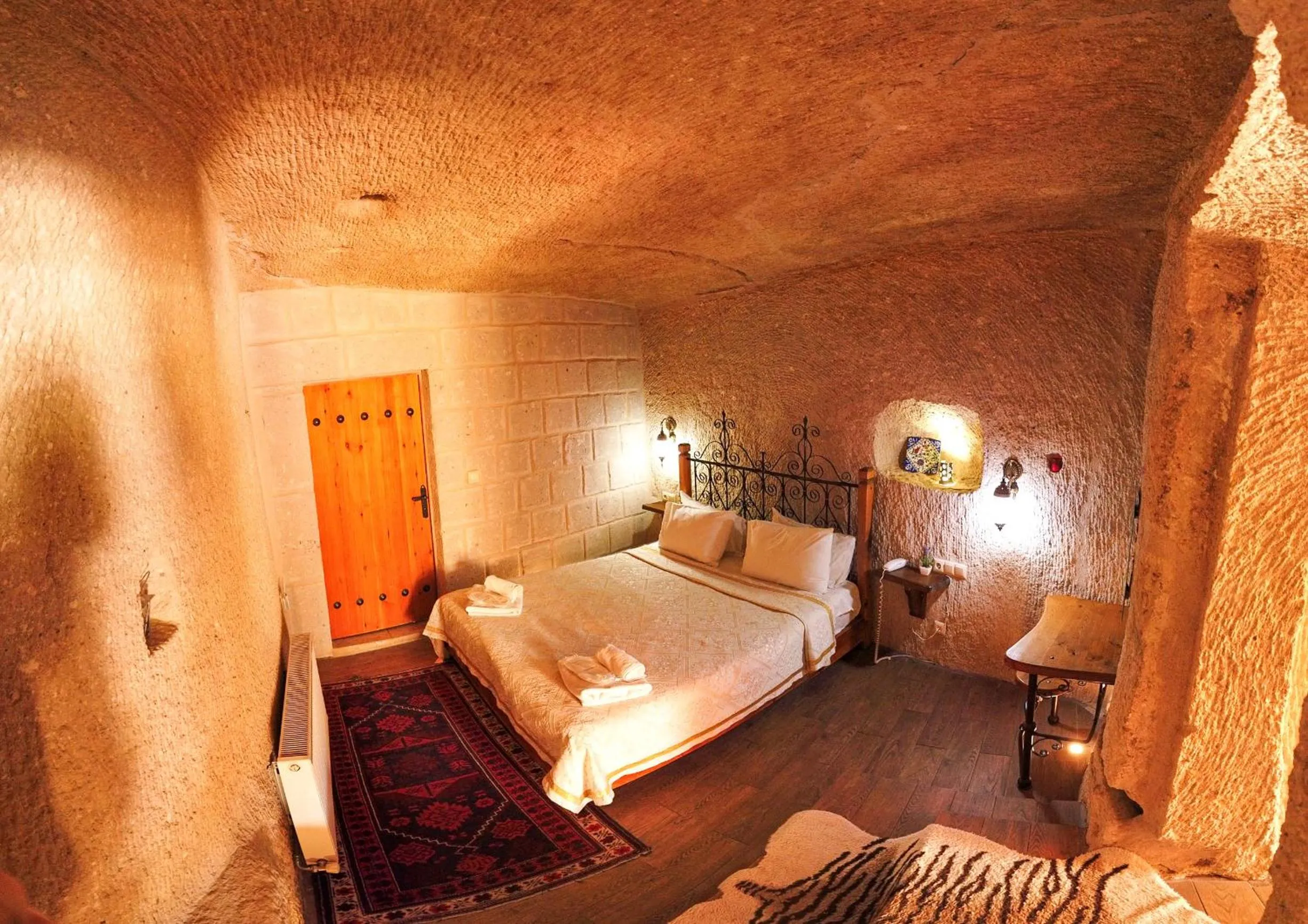 Massage in Angel Cave Suite