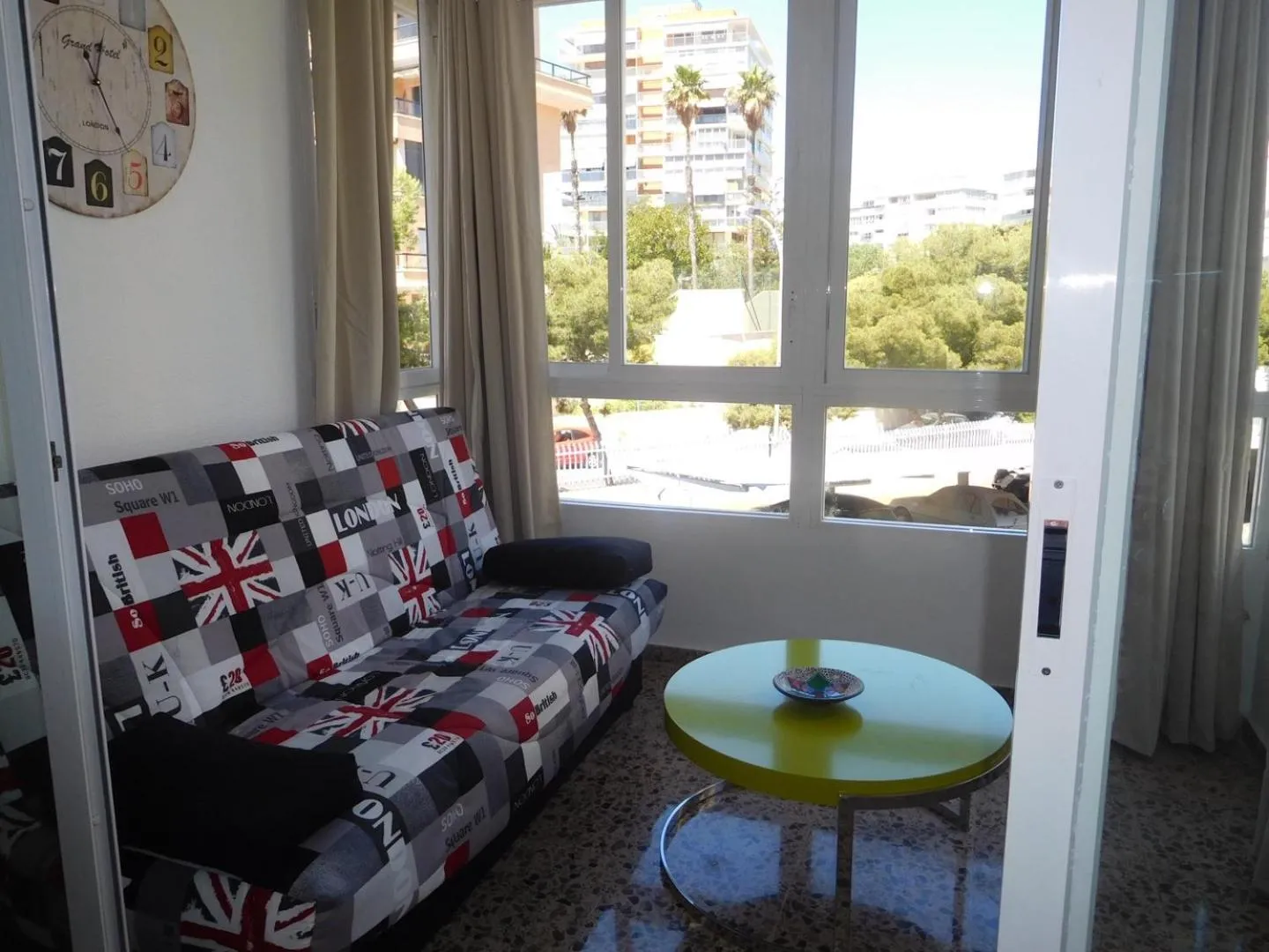Bed in Precious Apartment in Alicante, Playa San Juan
