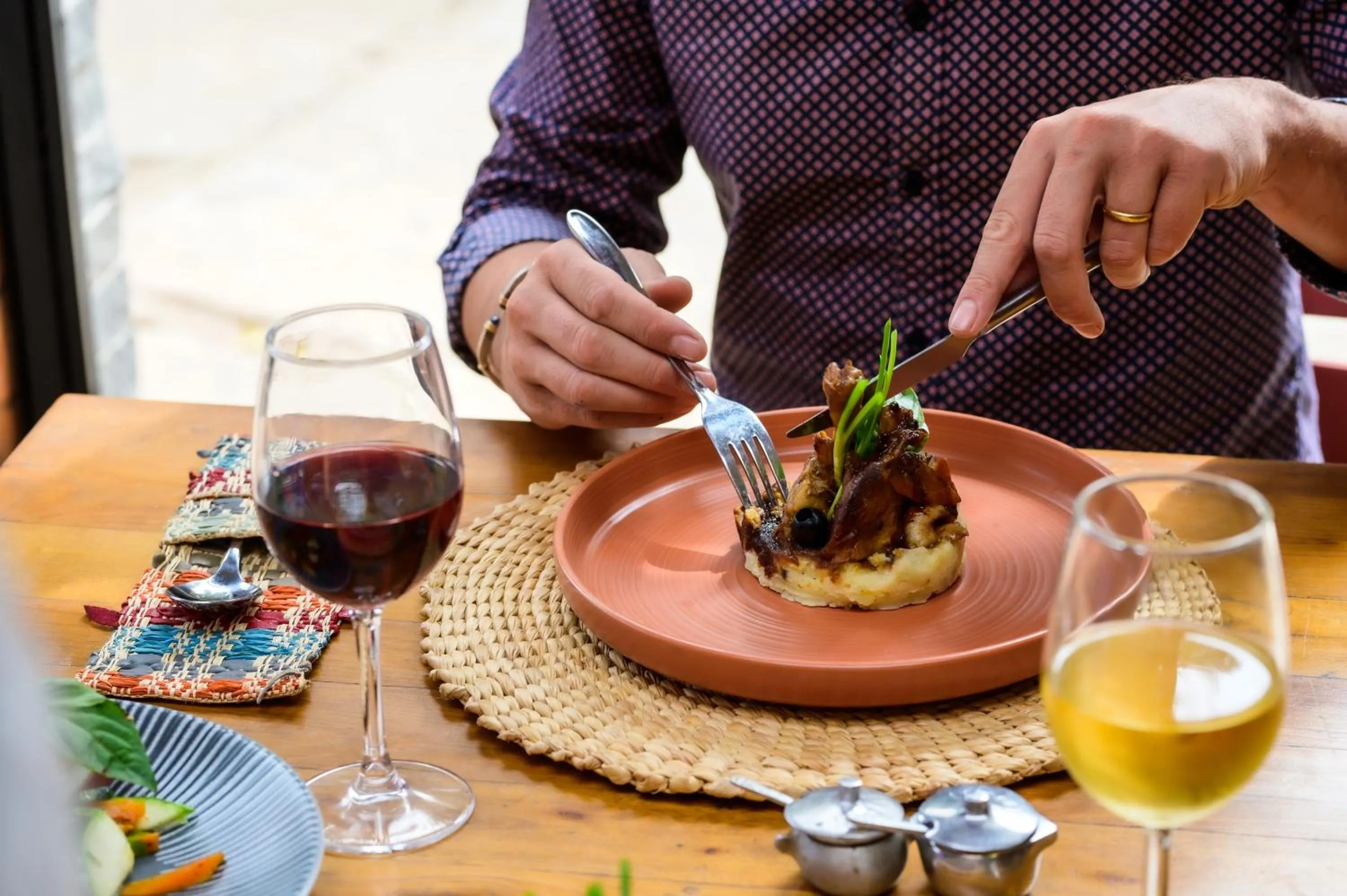 Restaurant/places to eat in Le Chat'o Park Hotel Ivato Airport NAVETTE GRATUITE H24