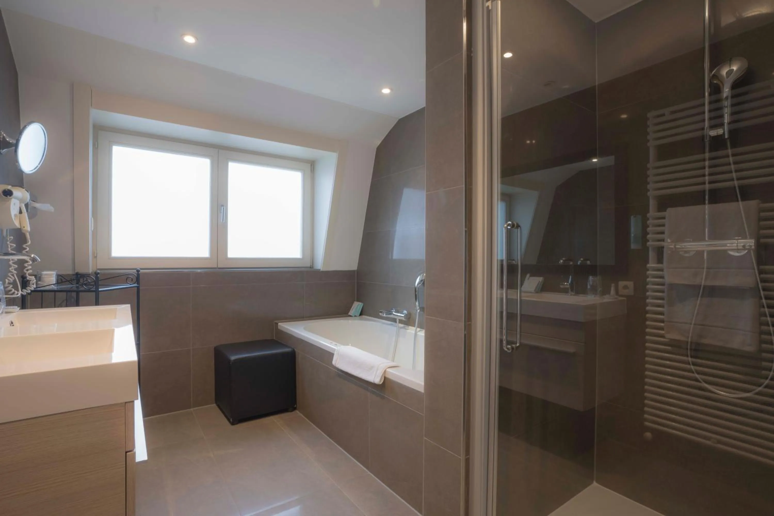 Shower in Hotel Lugano