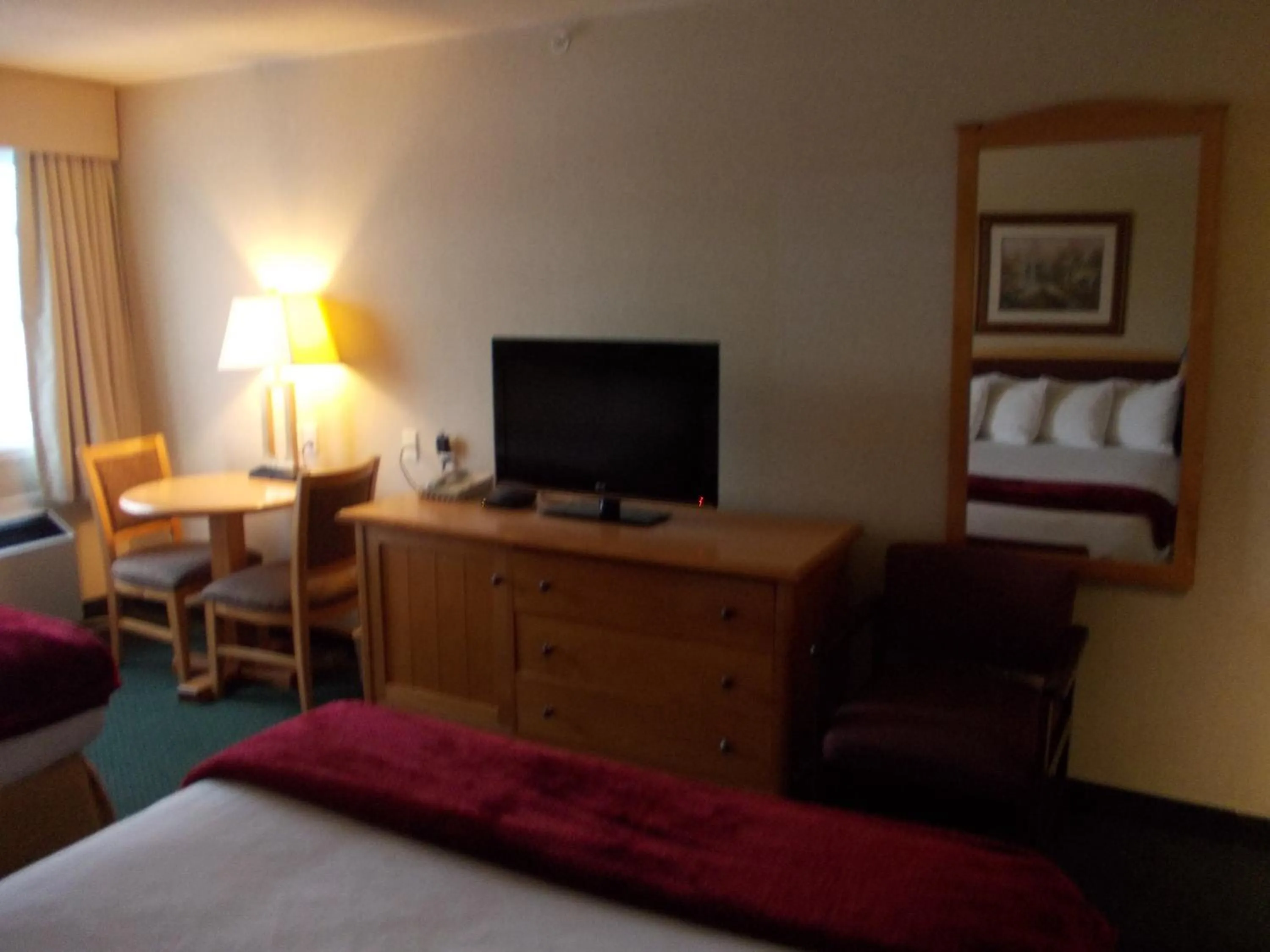 Bed in Rocky Inn Express