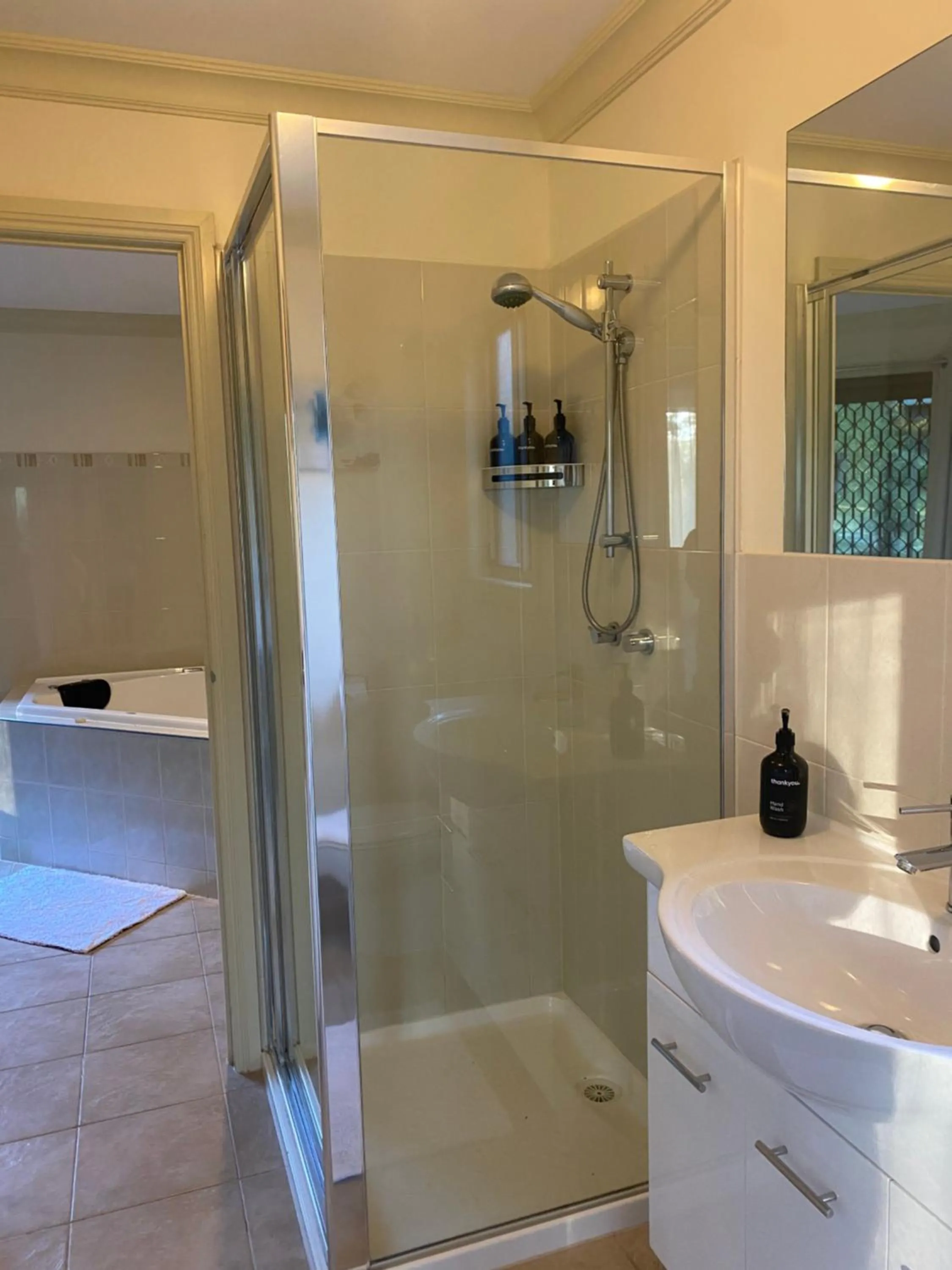 Emerald Creek Cottages