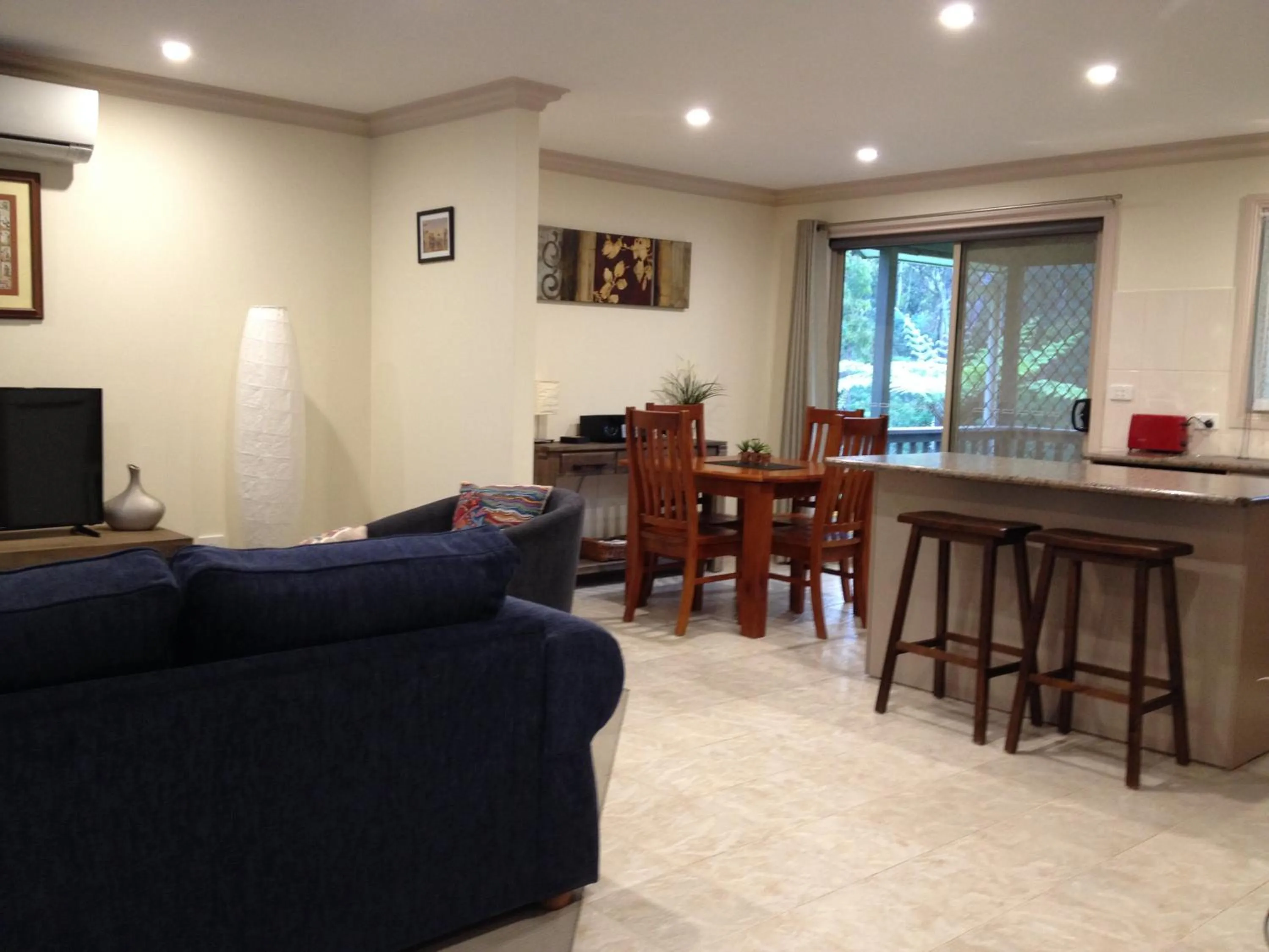 Living room in Emerald Creek Cottages