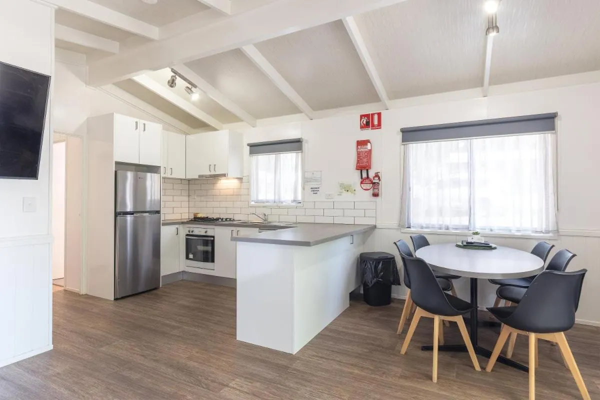 Kitchen or kitchenette in Daylesford Holiday Park