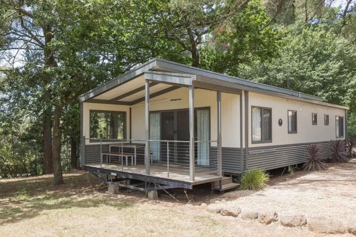 Family Three-Bedroom Villa in Daylesford Holiday Park Family Three-Bedroom Villa in Daylesford Holiday Park