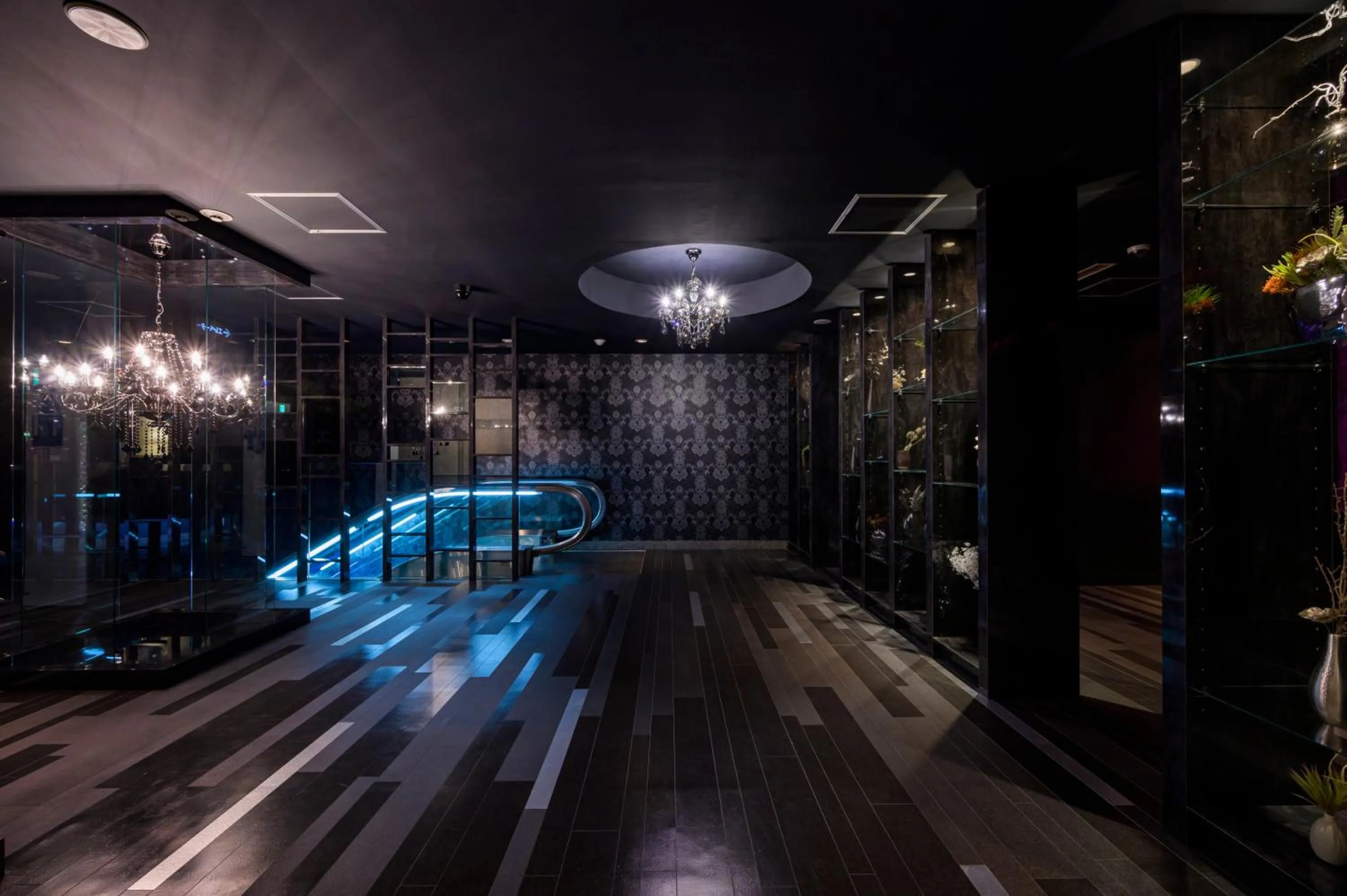 Happy Kiss (Adult Only)