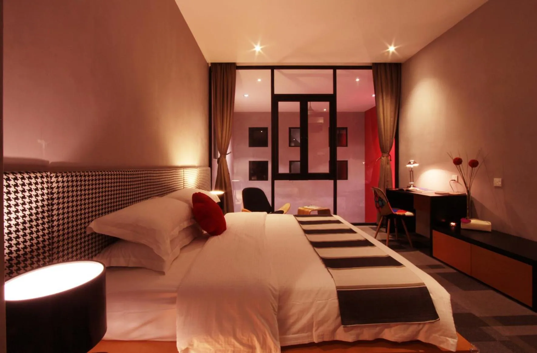 Bedroom, Bed in Villa Lot 1638