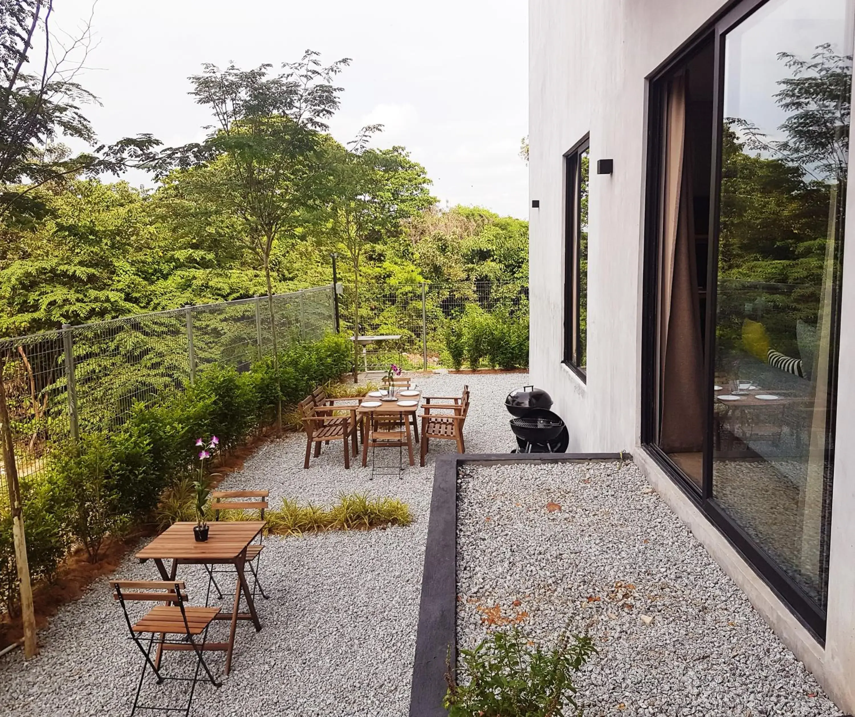 Two-Bedroom Villa with BBQ Area in Villa Lot 1638 Two-Bedroom Villa with BBQ Area in Villa Lot 1638