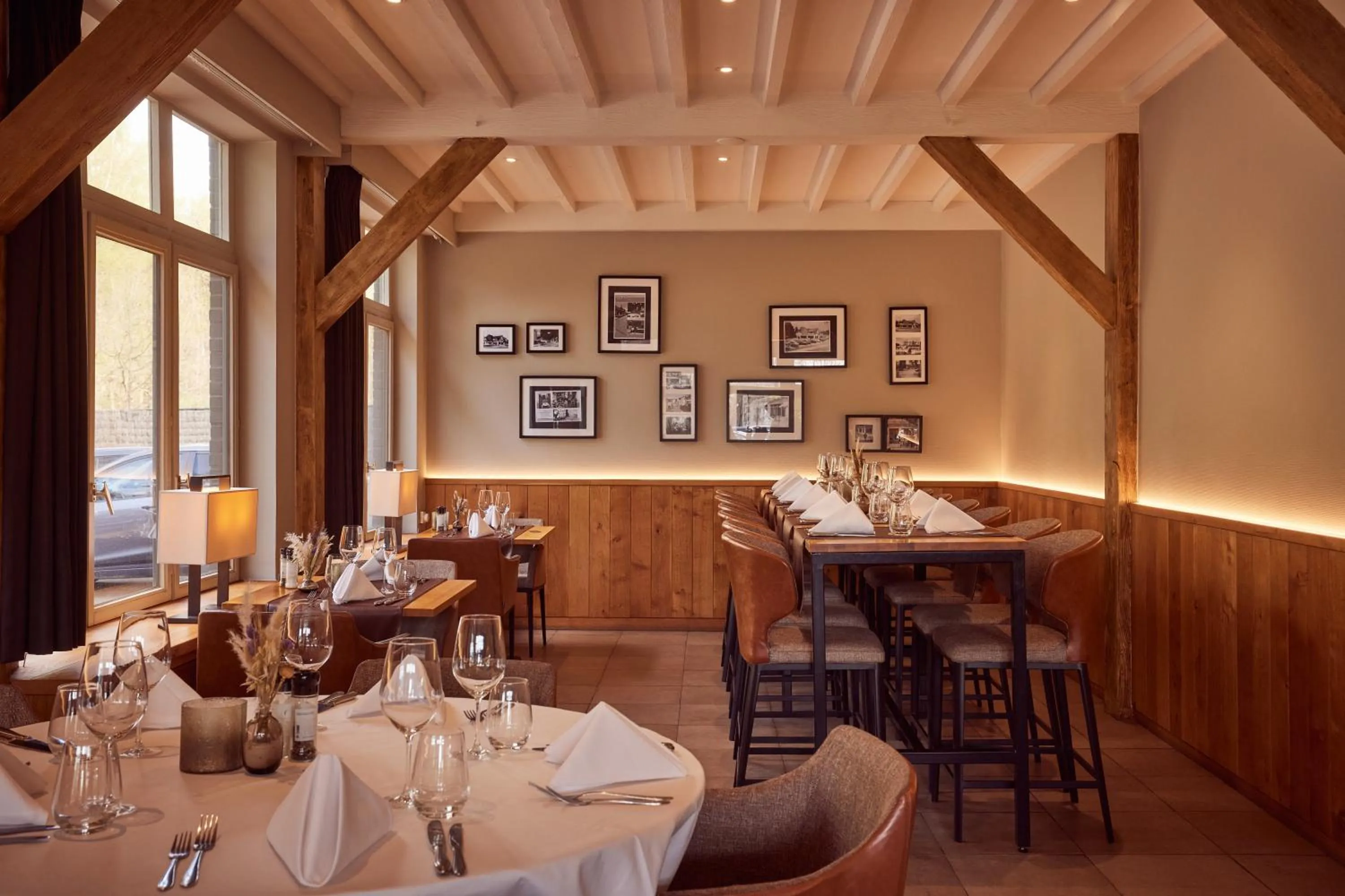 Restaurant/places to eat in Van der Valk Hotel Dennenhof