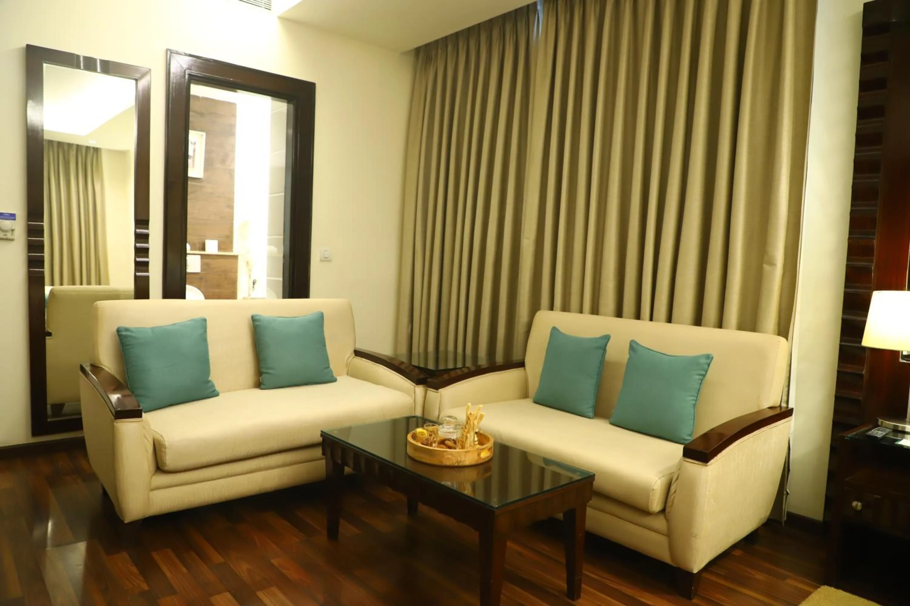 Deventure Sarovar Portico Kapashera, New Delhi