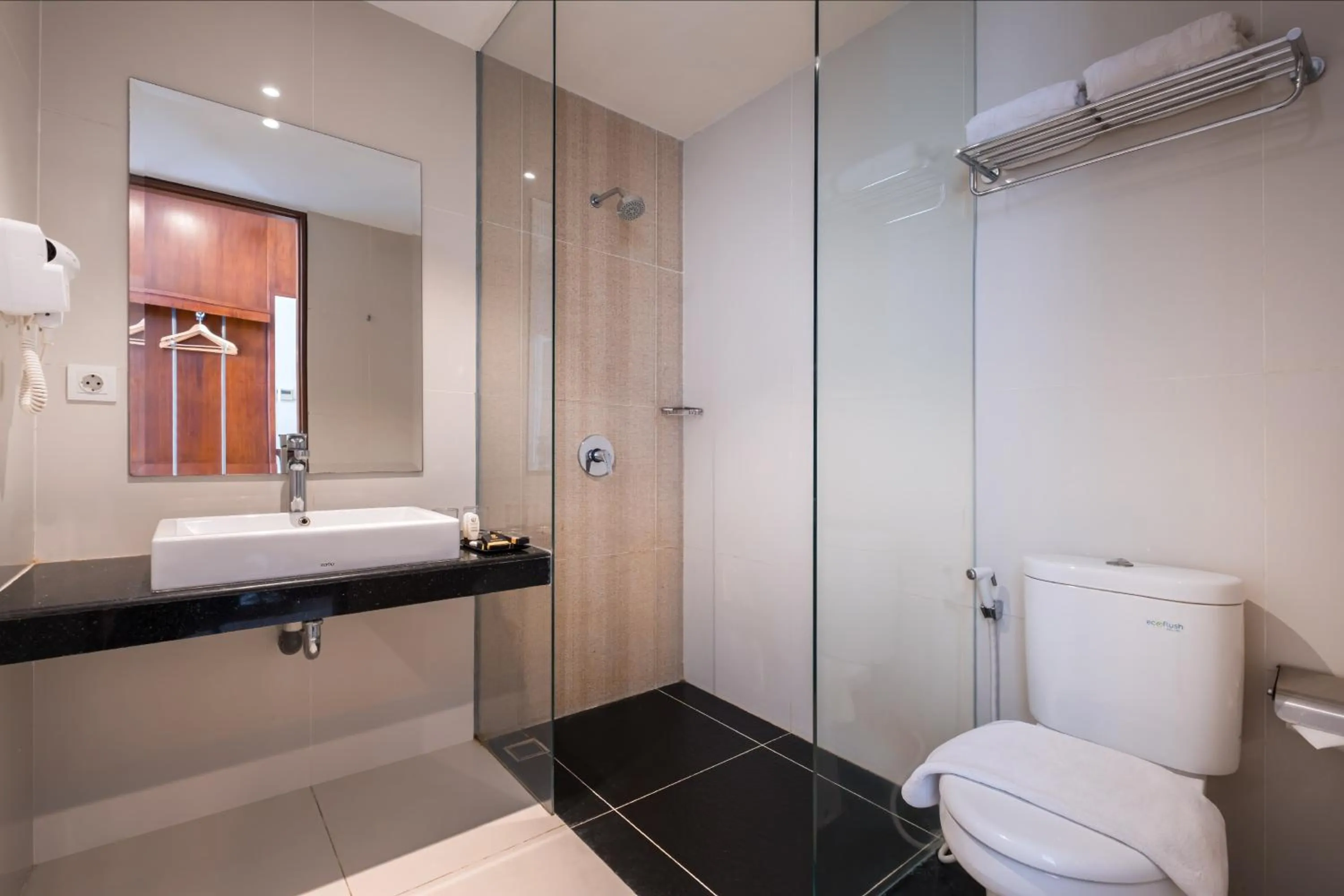 Gets Premiere Semarang