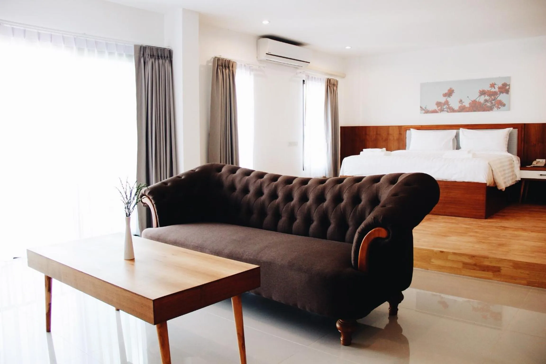 Living room, Bed in Phukaning