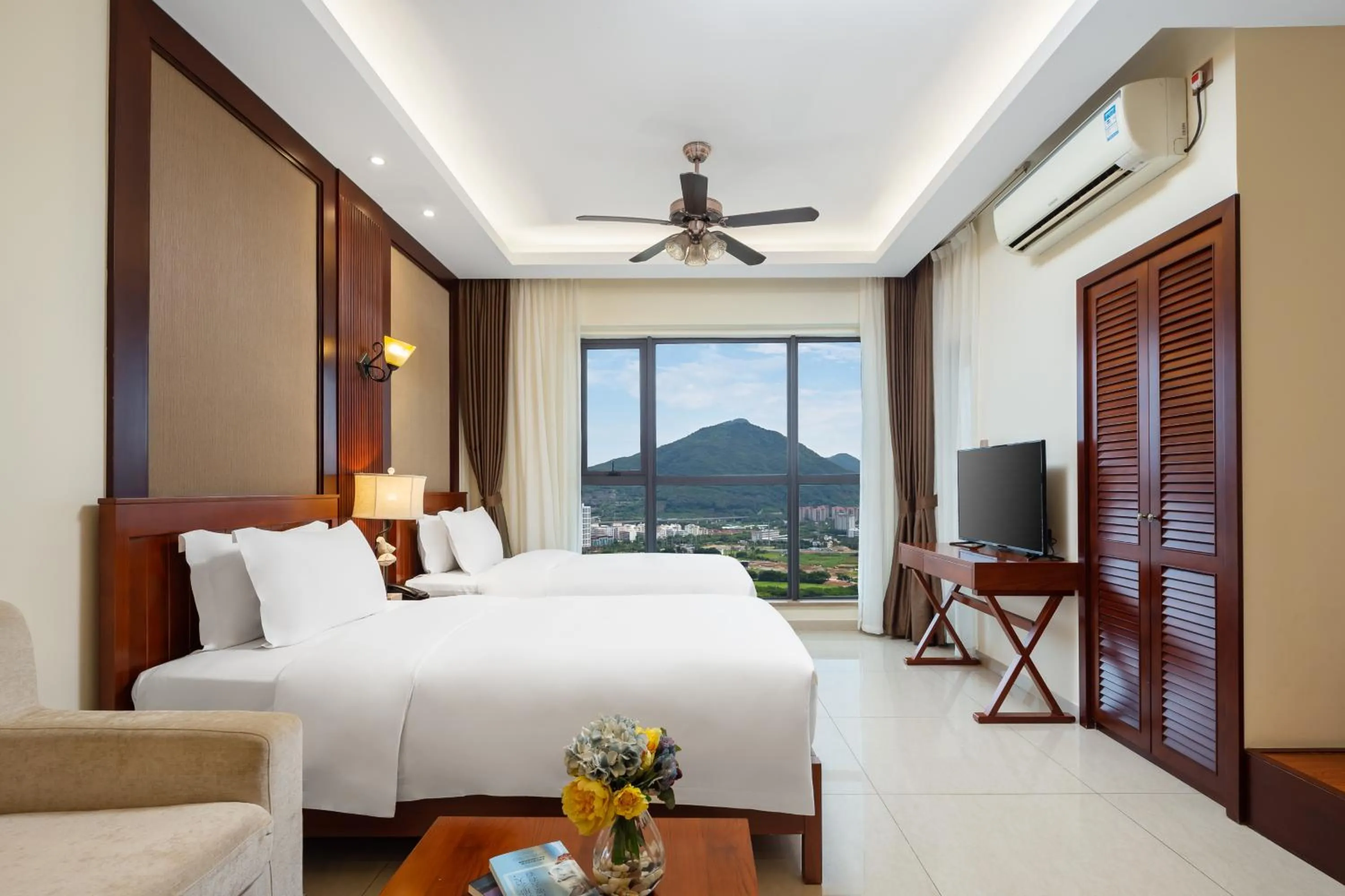 Bedroom in Paxton Vacances Hotel & Suite Sanya