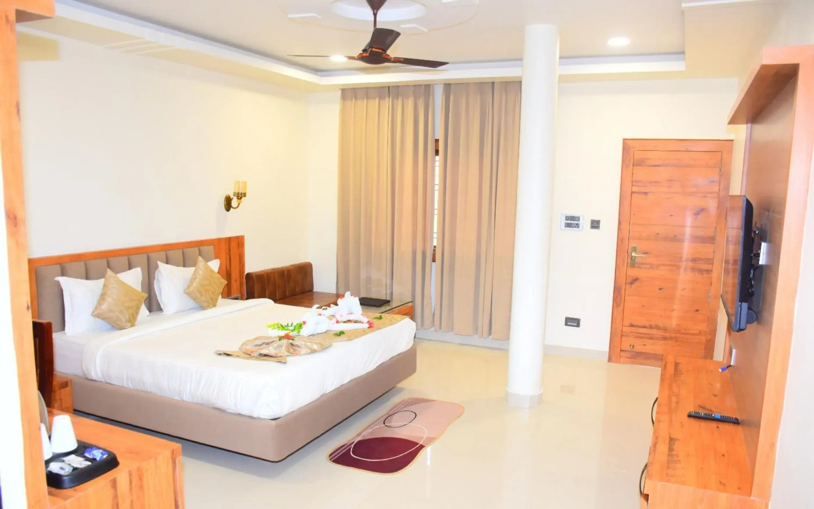 Superior Deluxe Double or Twin Room - single occupancy in Hotel Royal Palace Superior Deluxe Double or Twin Room - single occupancy in Hotel Royal Palace