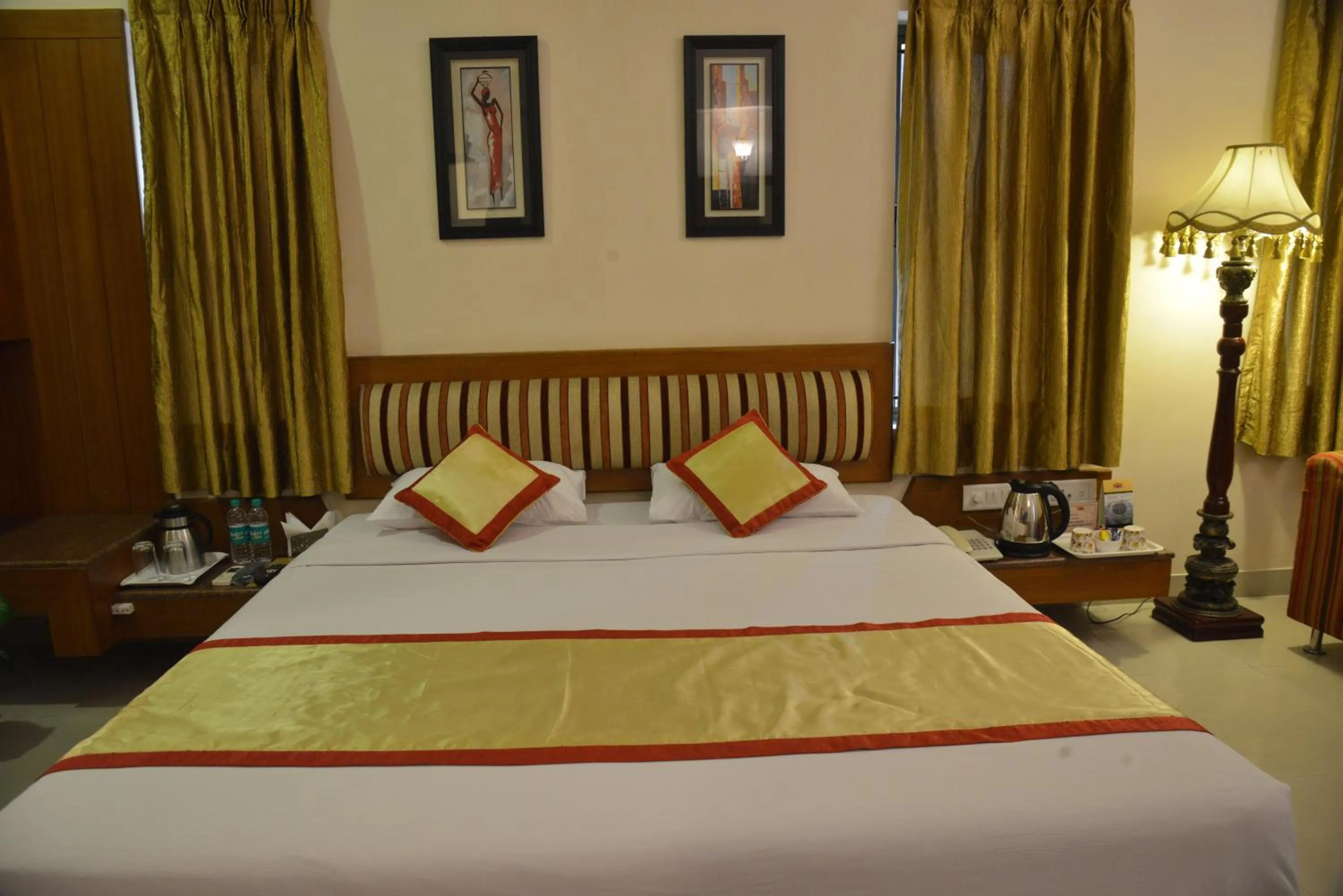 Bedroom, Bed in Pai Vista, KR Road