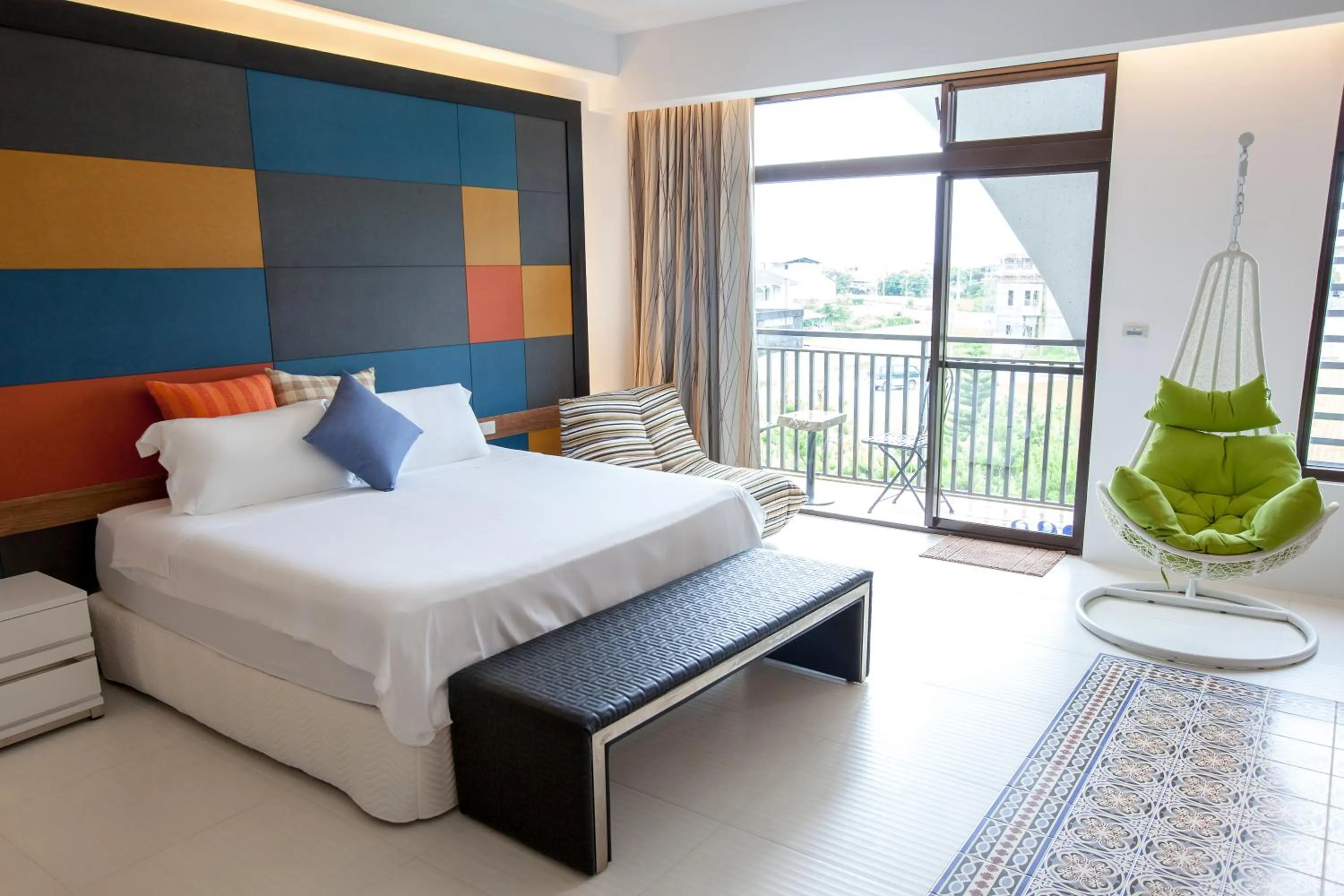 Photo of the whole room, Bed in W Star