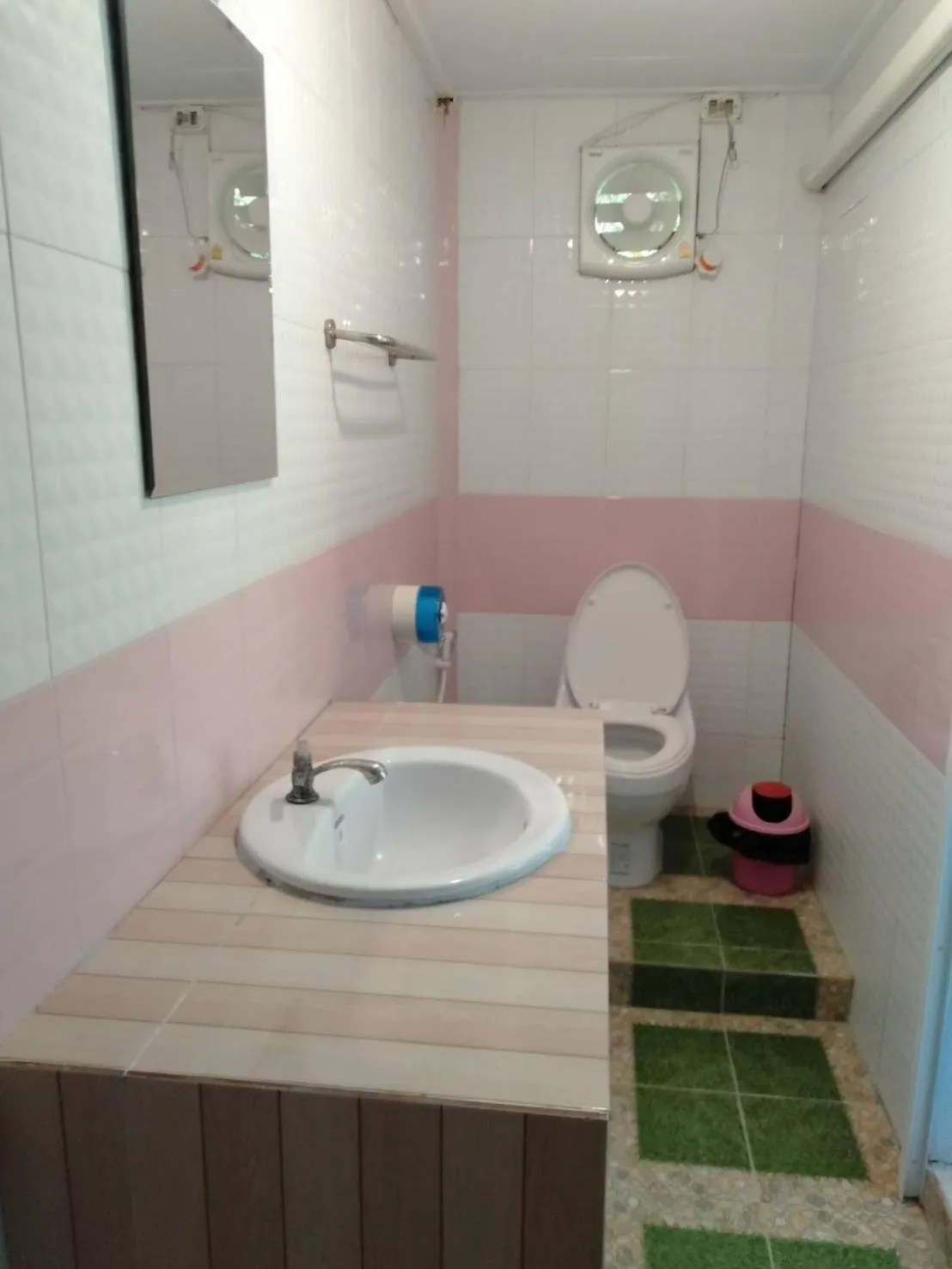 Bathroom in Phusam Big Resort