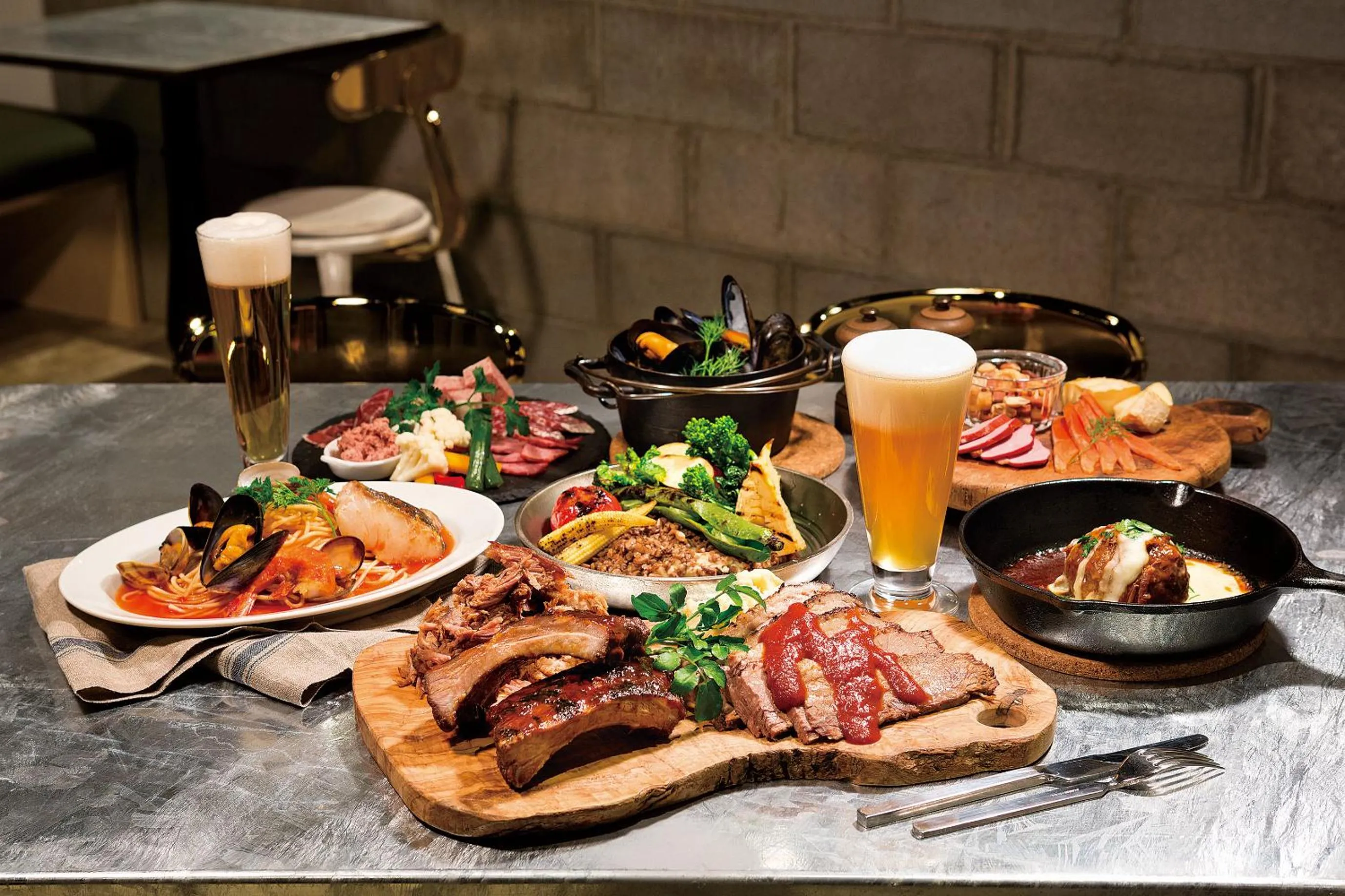 Restaurant/places to eat in LYURO Tokyo Kiyosumi by THE SHARE HOTELS