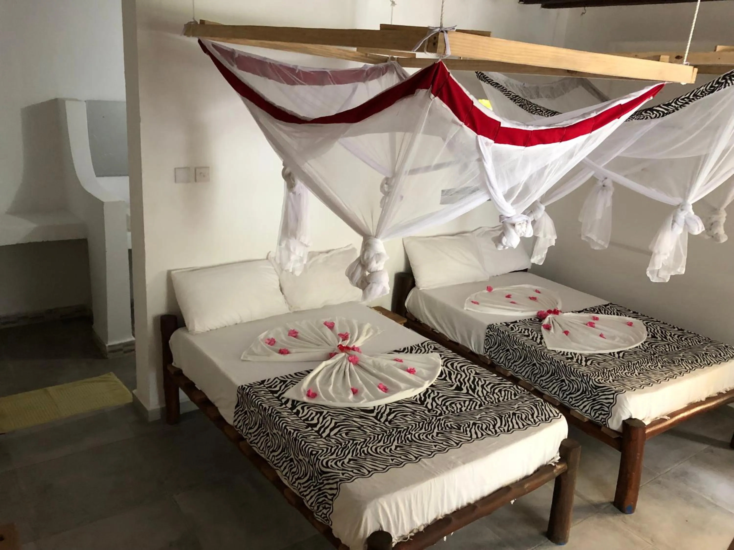 Breakfast, Bed in Pemba Paradise