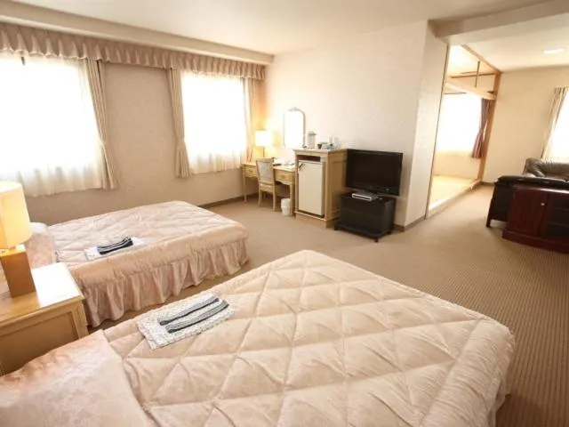 Bedroom, Bed in Nogami President Hotel