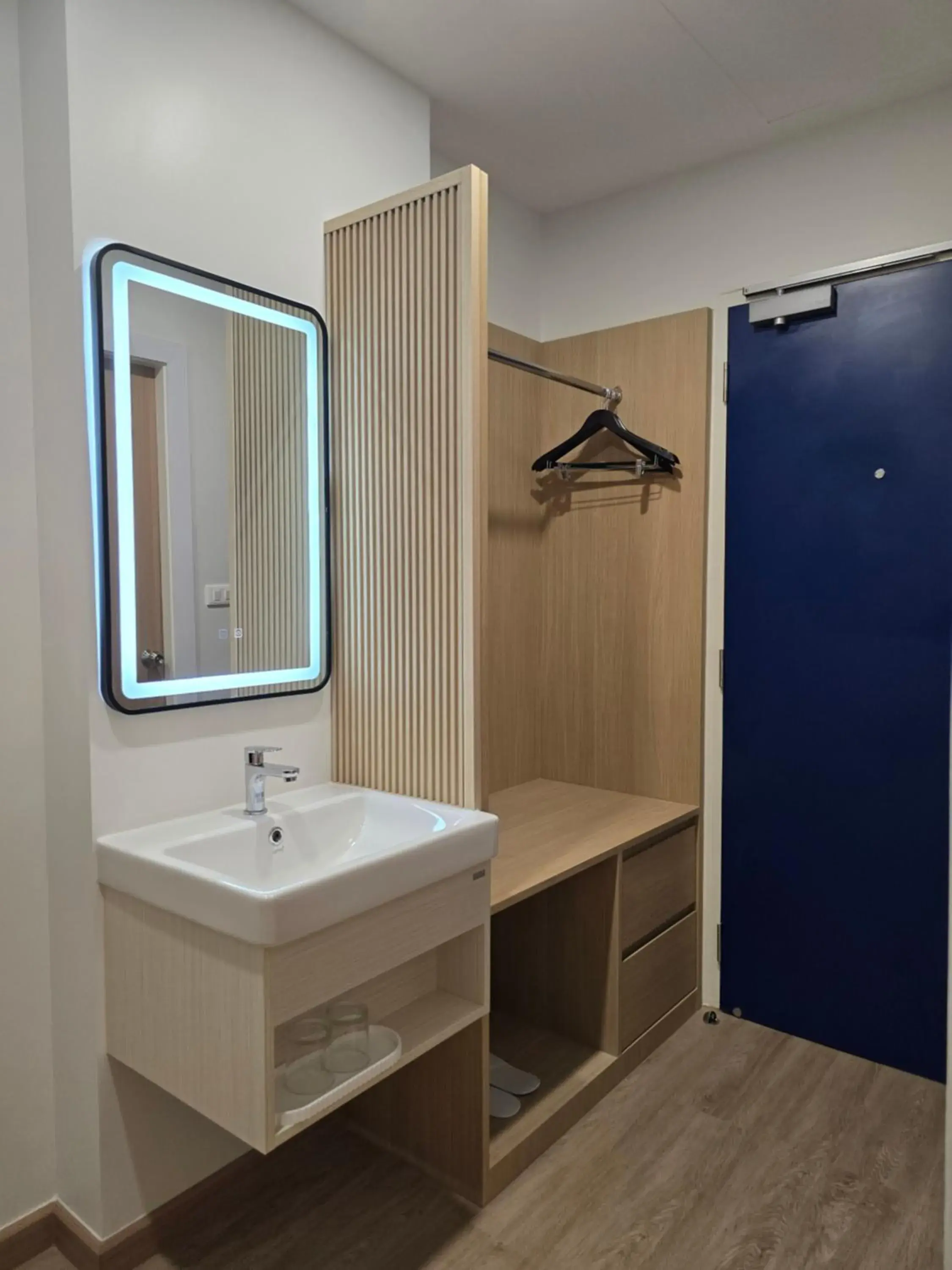 Bathroom in HOUSE HOTEL Central Pattaya Bathroom in HOUSE HOTEL Central Pattaya