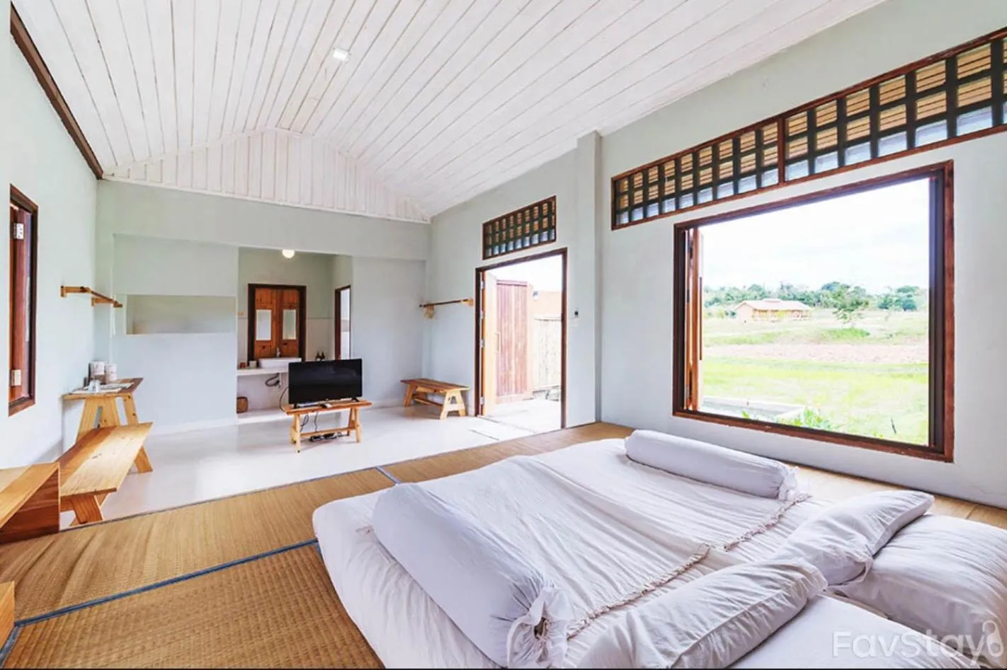 Living room, Bed in COOLLiving Farmhouse Organic