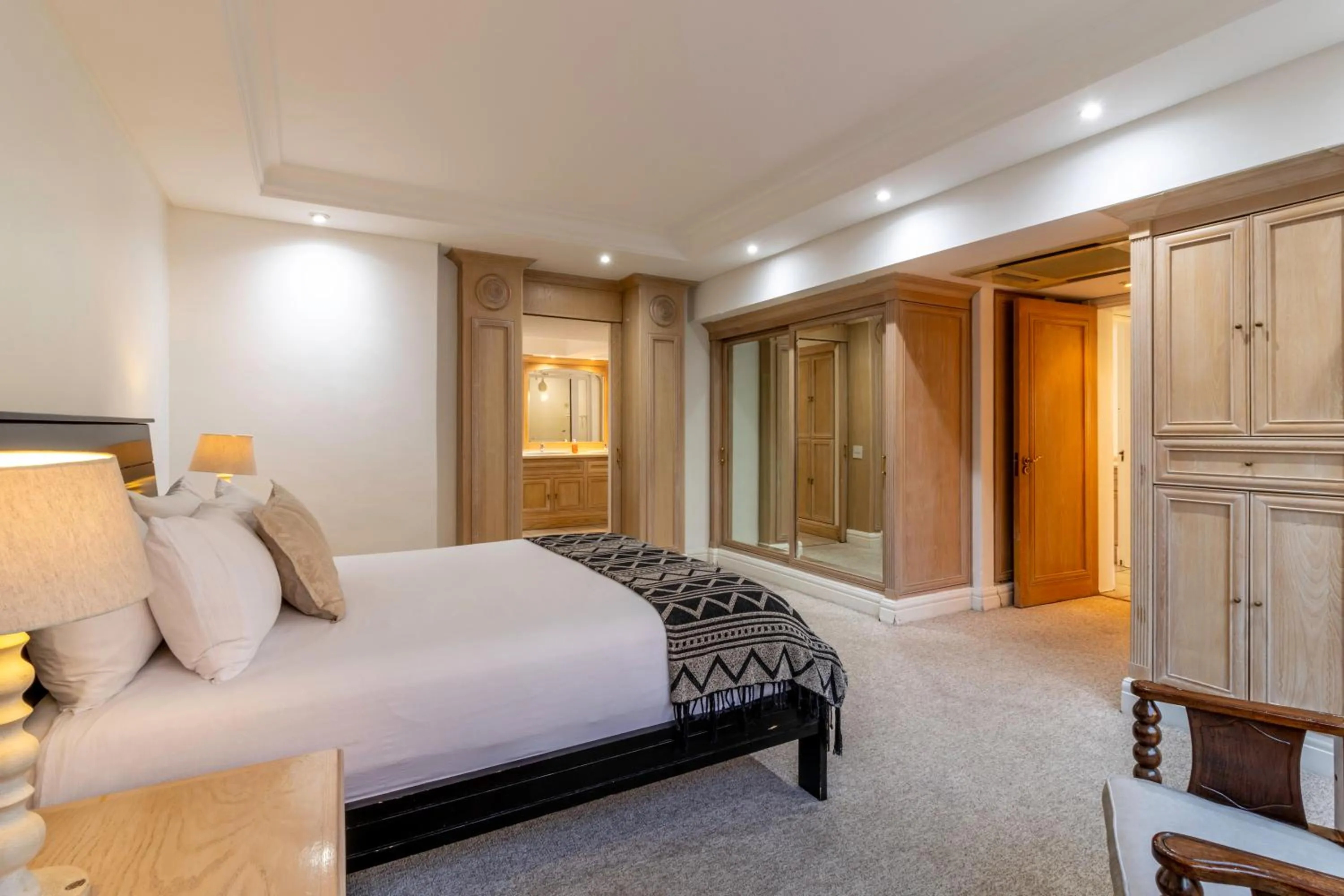 Bed in Beachfront Seaview