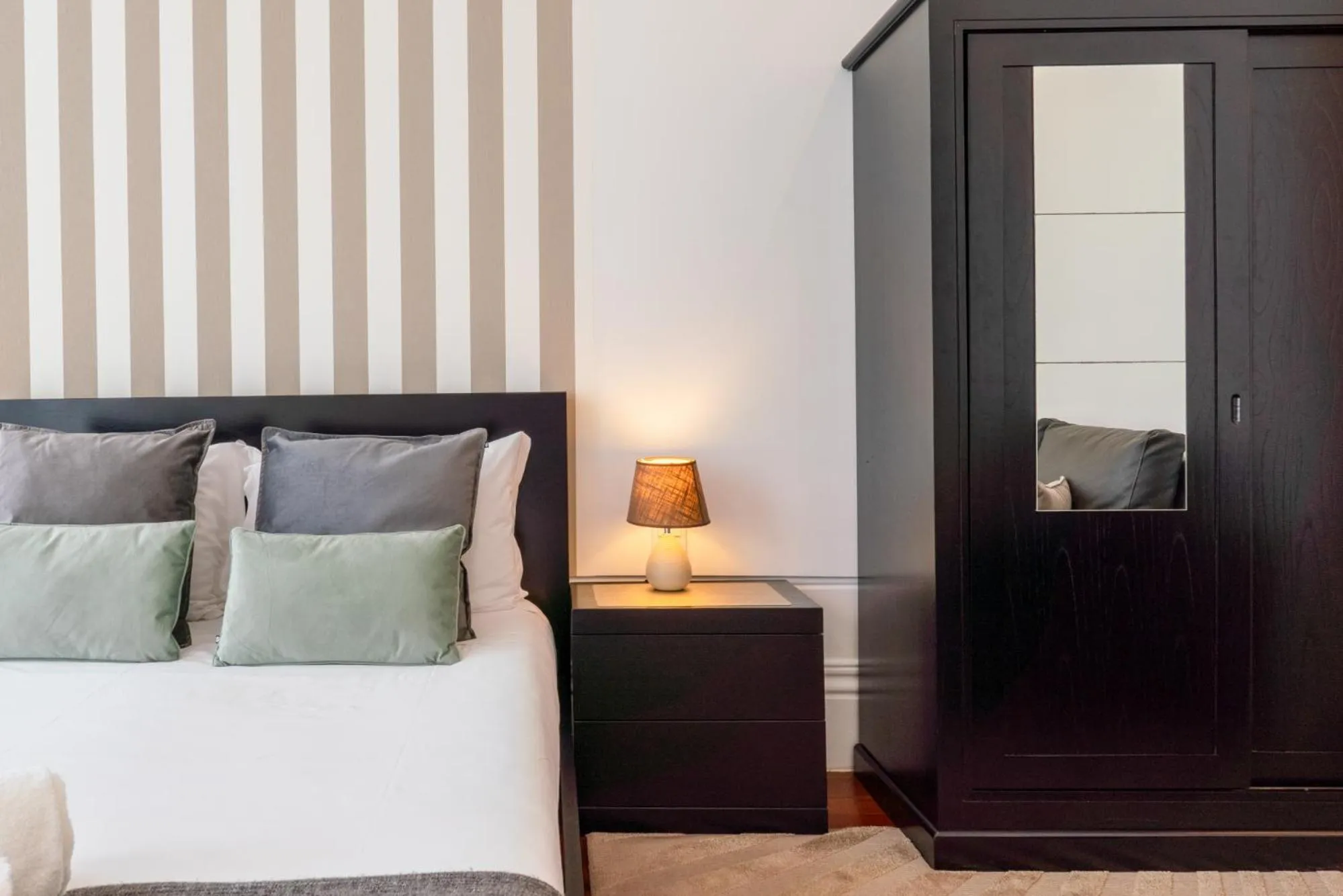 Bedroom, Bed in Gardenia Urban Retreat