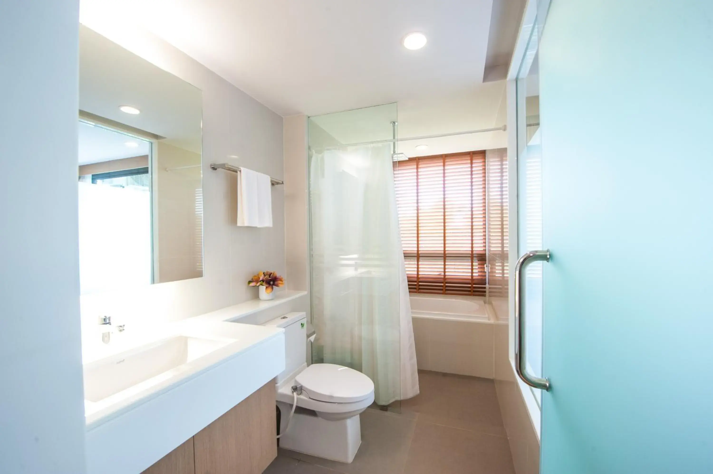 Bathroom in Burgundy Residence 304 Bathroom in Burgundy Residence 304