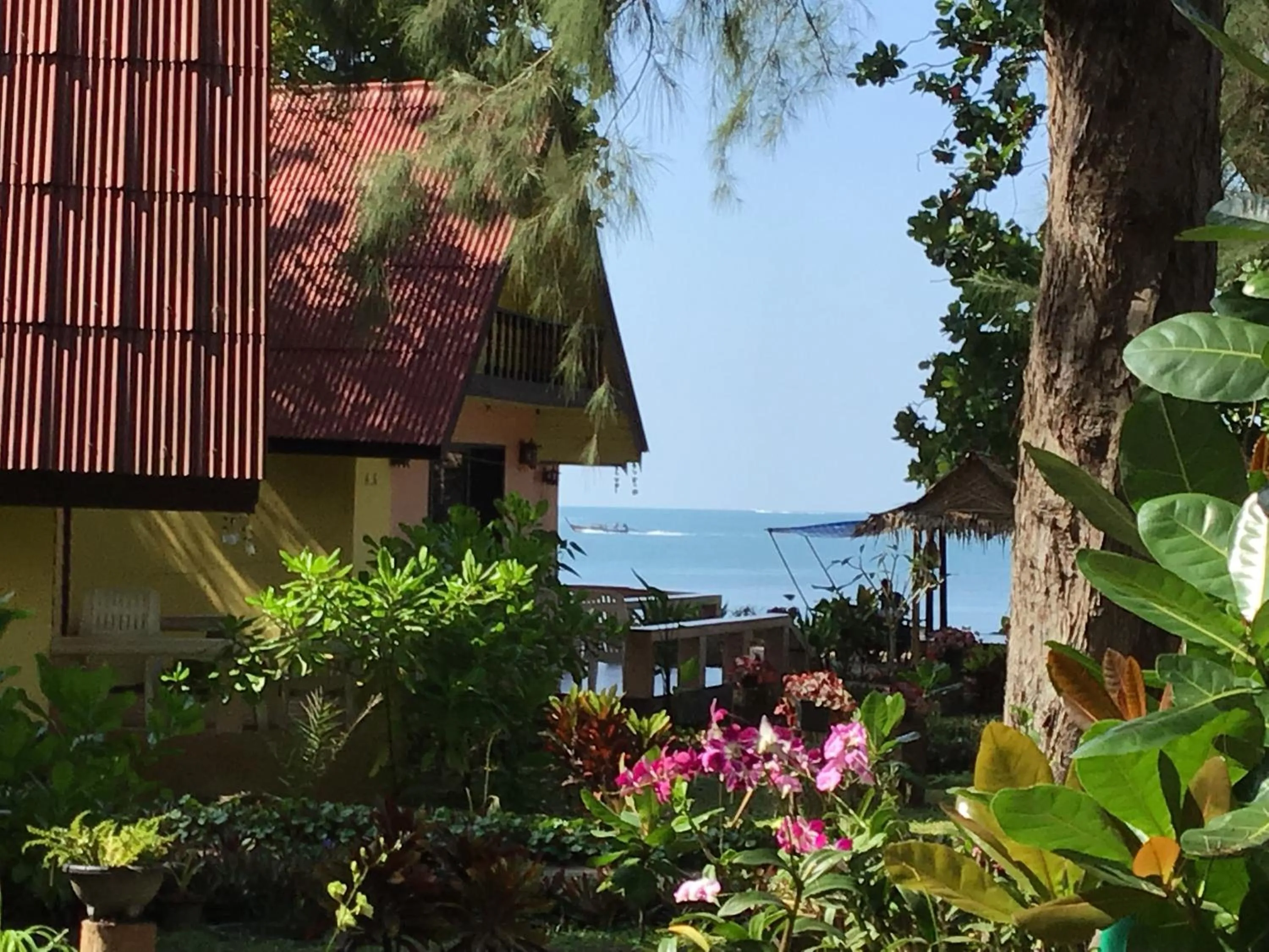 Andaman Beach Resort Koh Jum