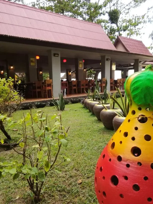 Andaman Beach Resort Koh Jum