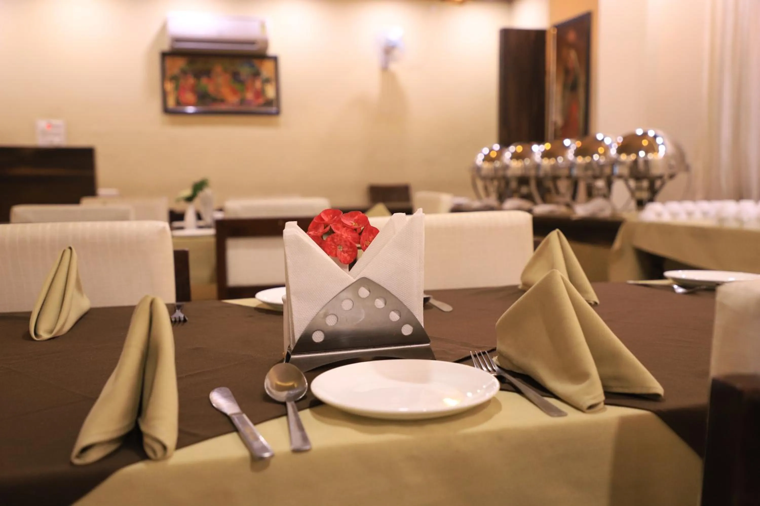 Restaurant/places to eat in Hotel Pushkar Legacy