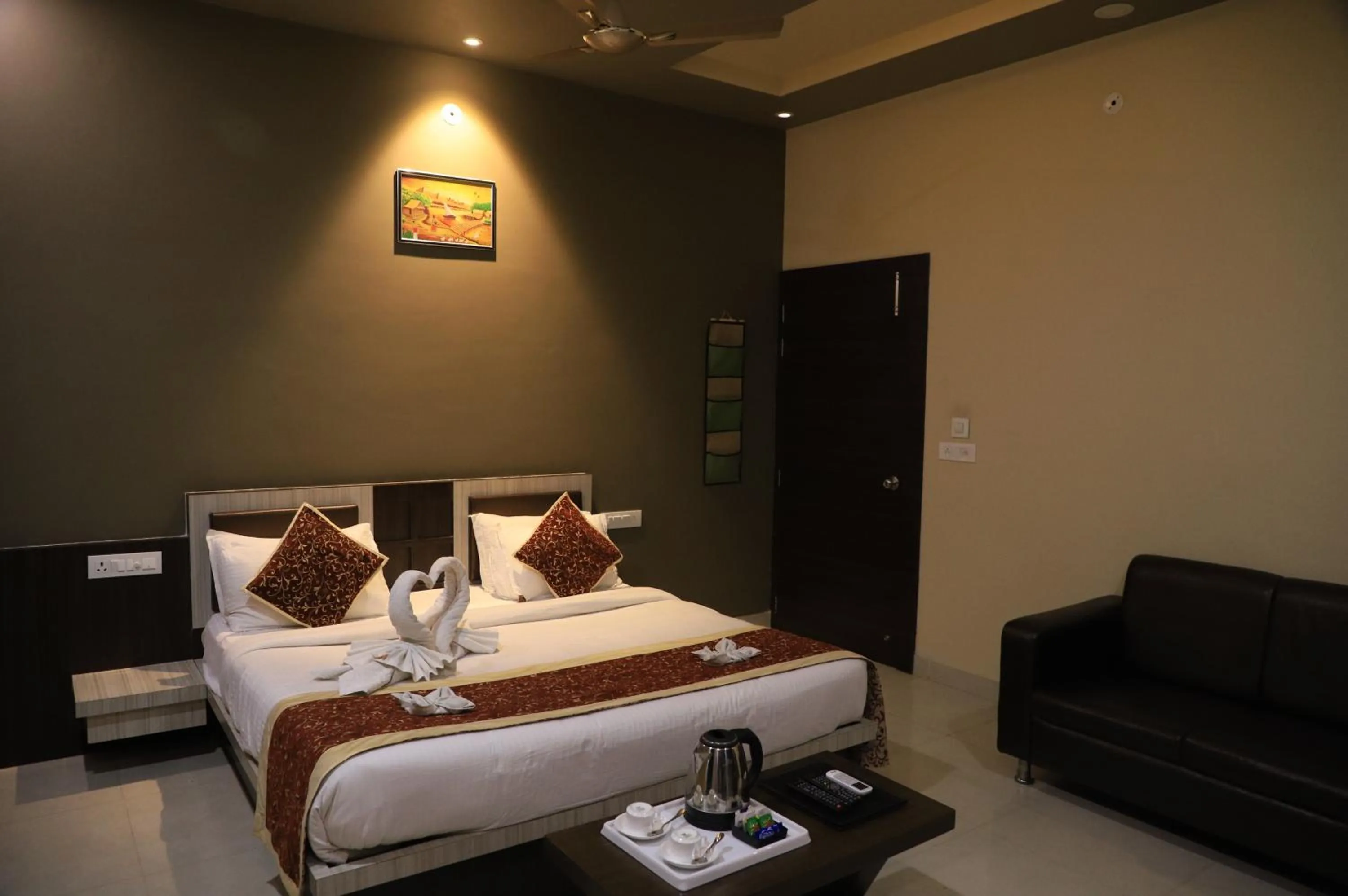 Bed in Hotel Pushkar Legacy