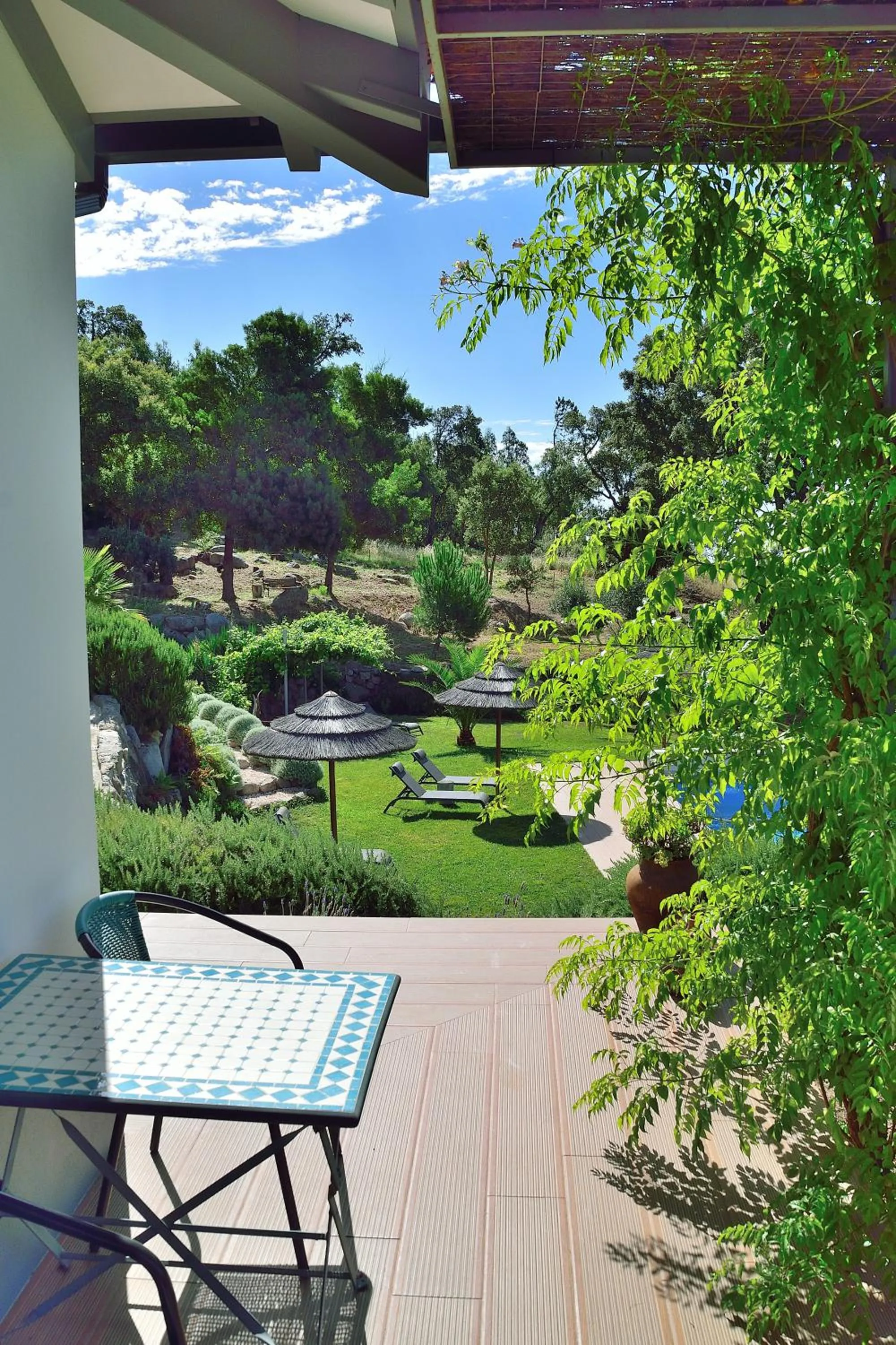 Garden view in Pirilampo